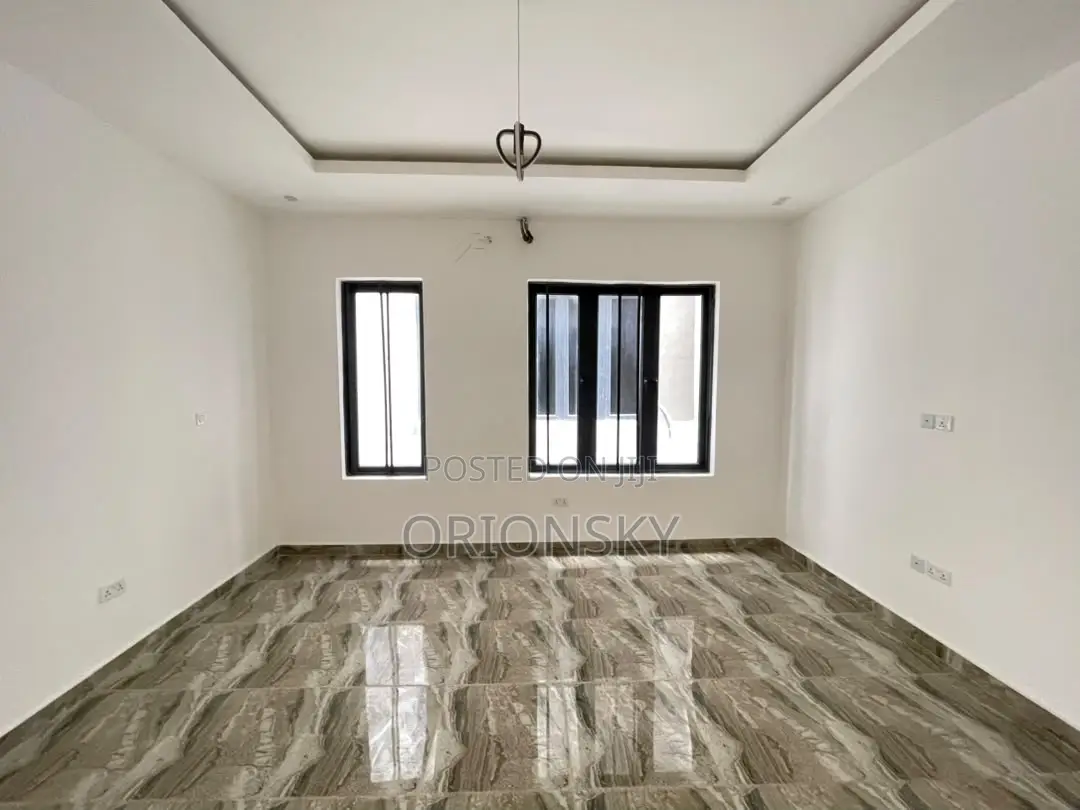 4bdrm Duplex in Ogudu GRA for sale