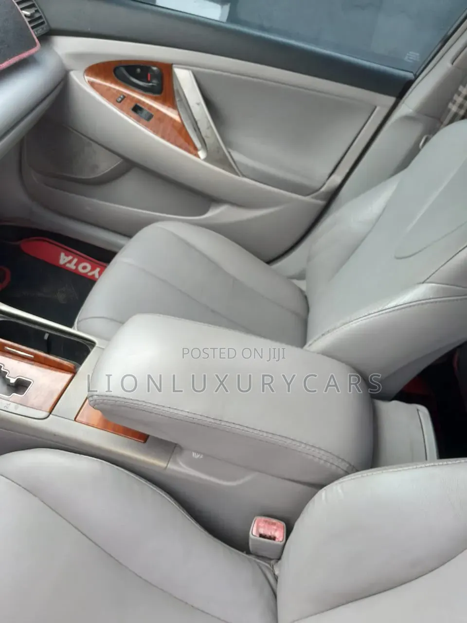Toyota Camry 2008 Gray