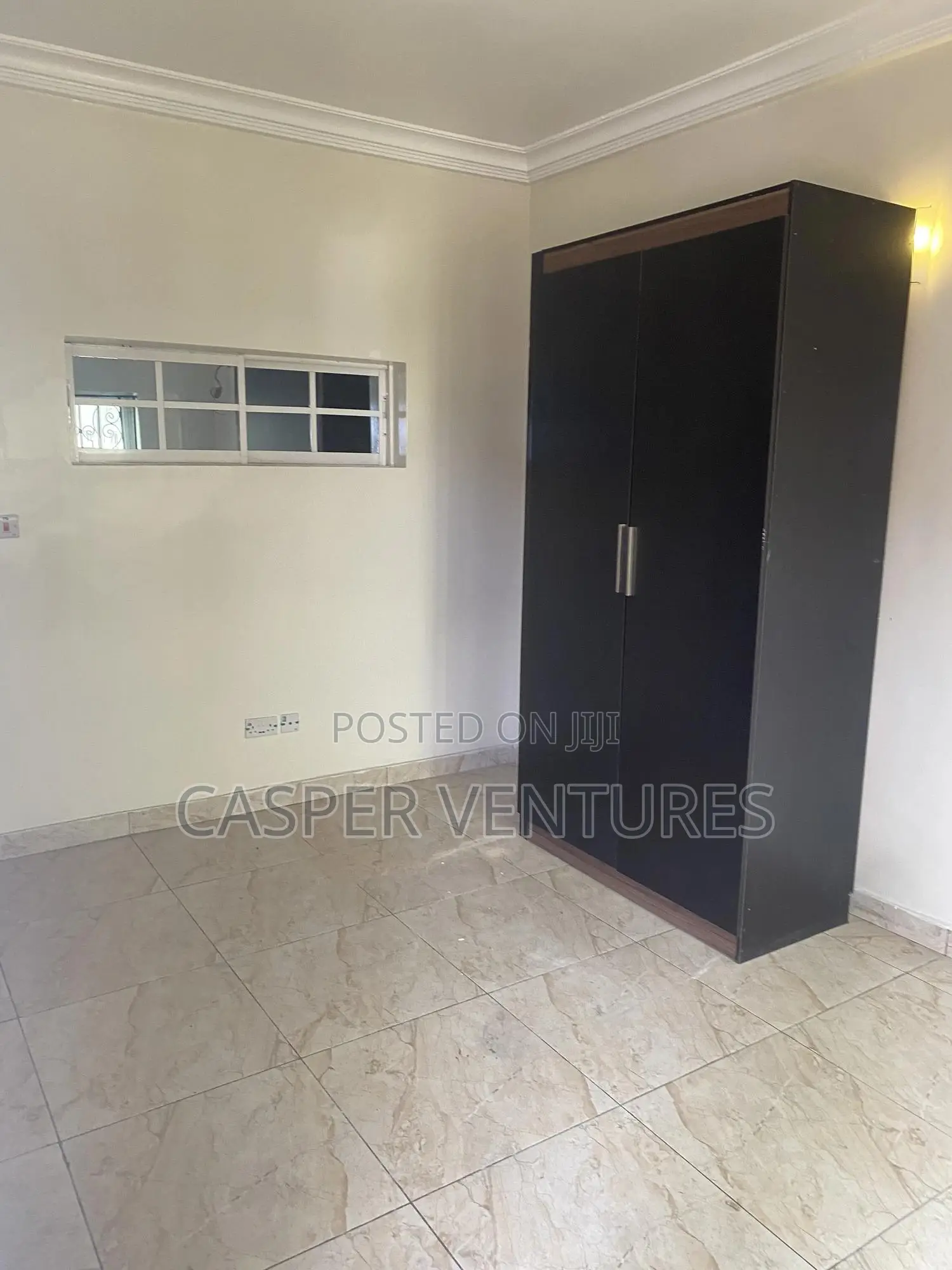 1bdrm Shared Apartment in Lekki Gardens,, Chevron for rent
