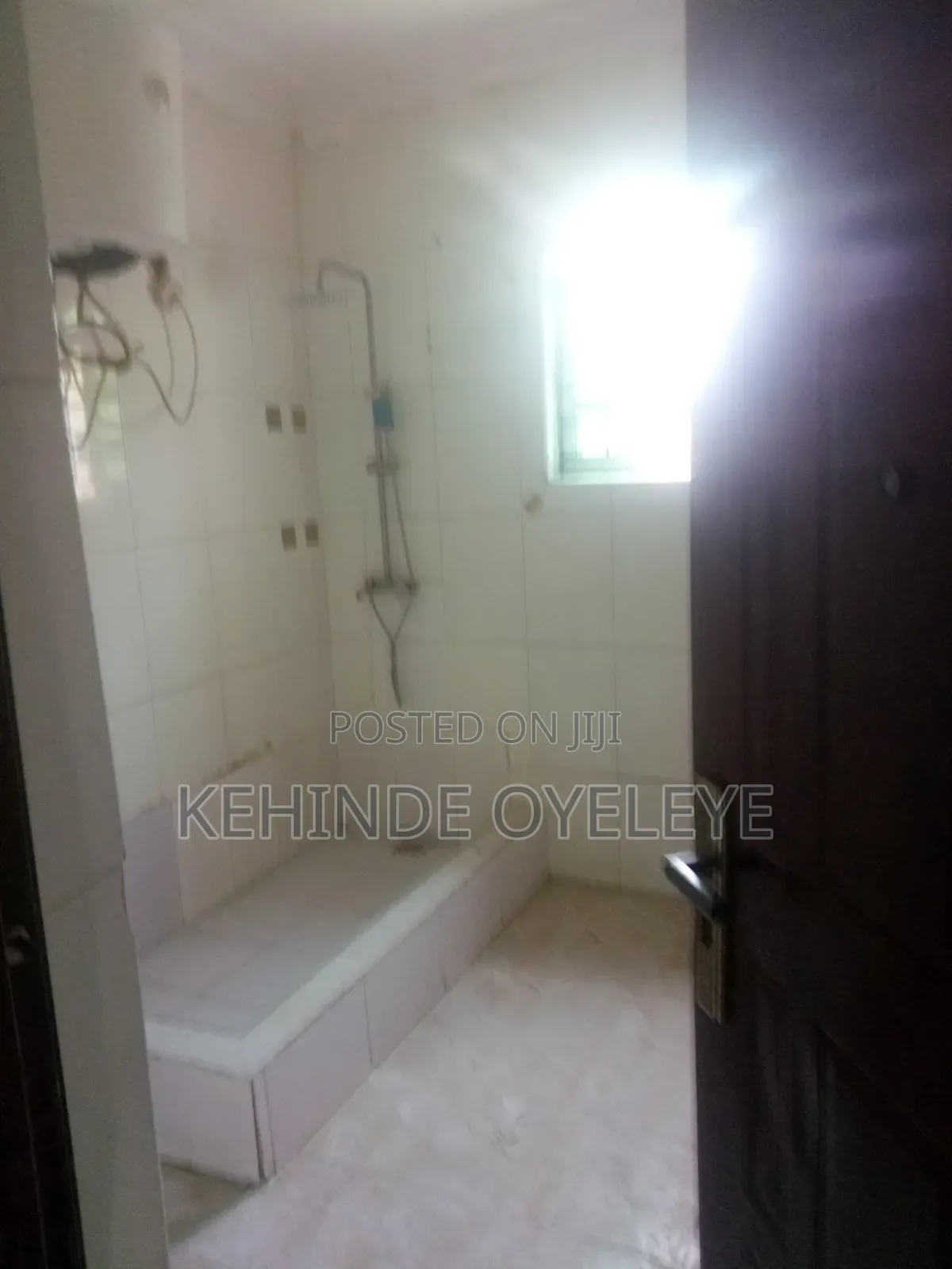 2bdrm Block of Flats in Jakande for rent