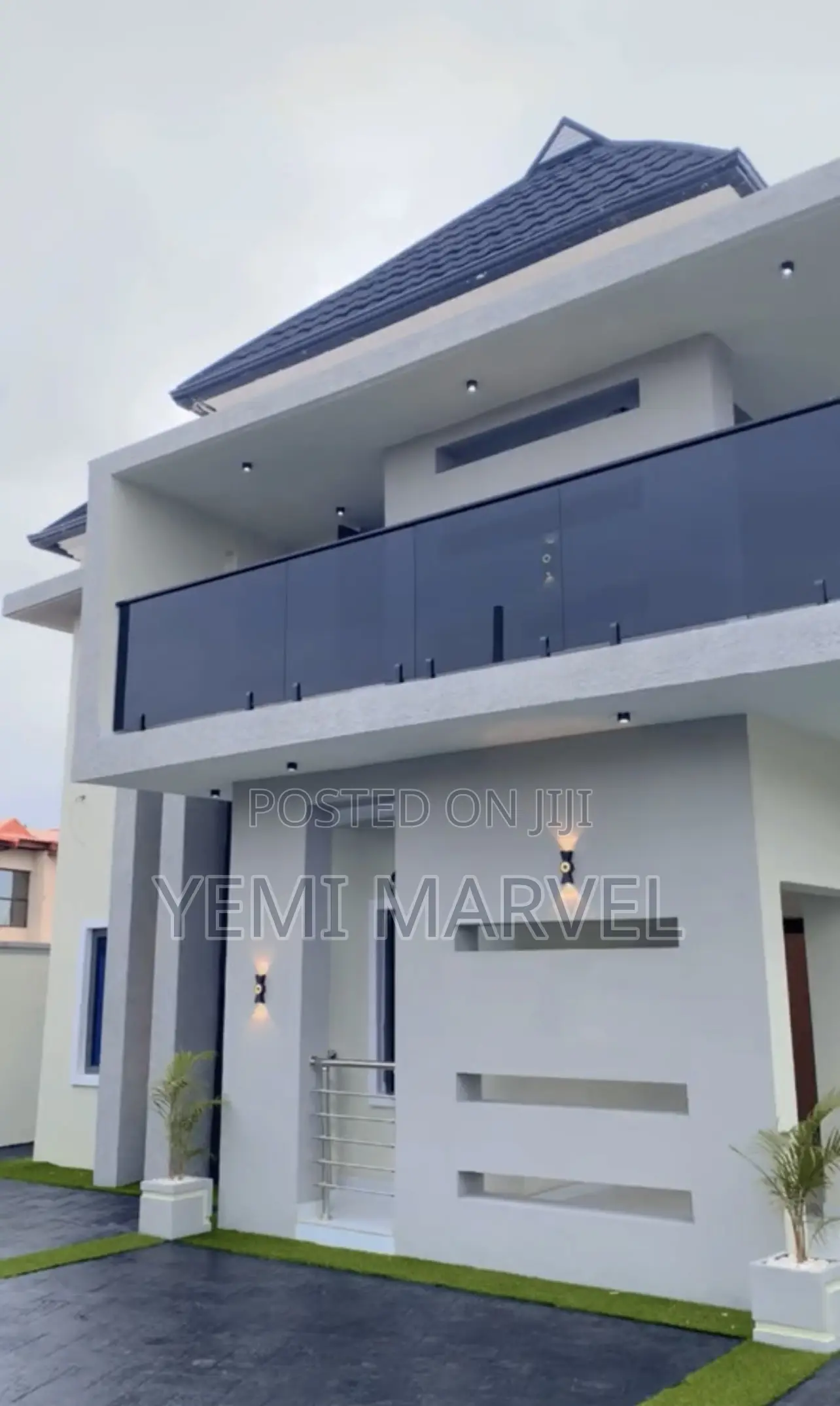 5bdrm Duplex in Oluyole Estate for sale