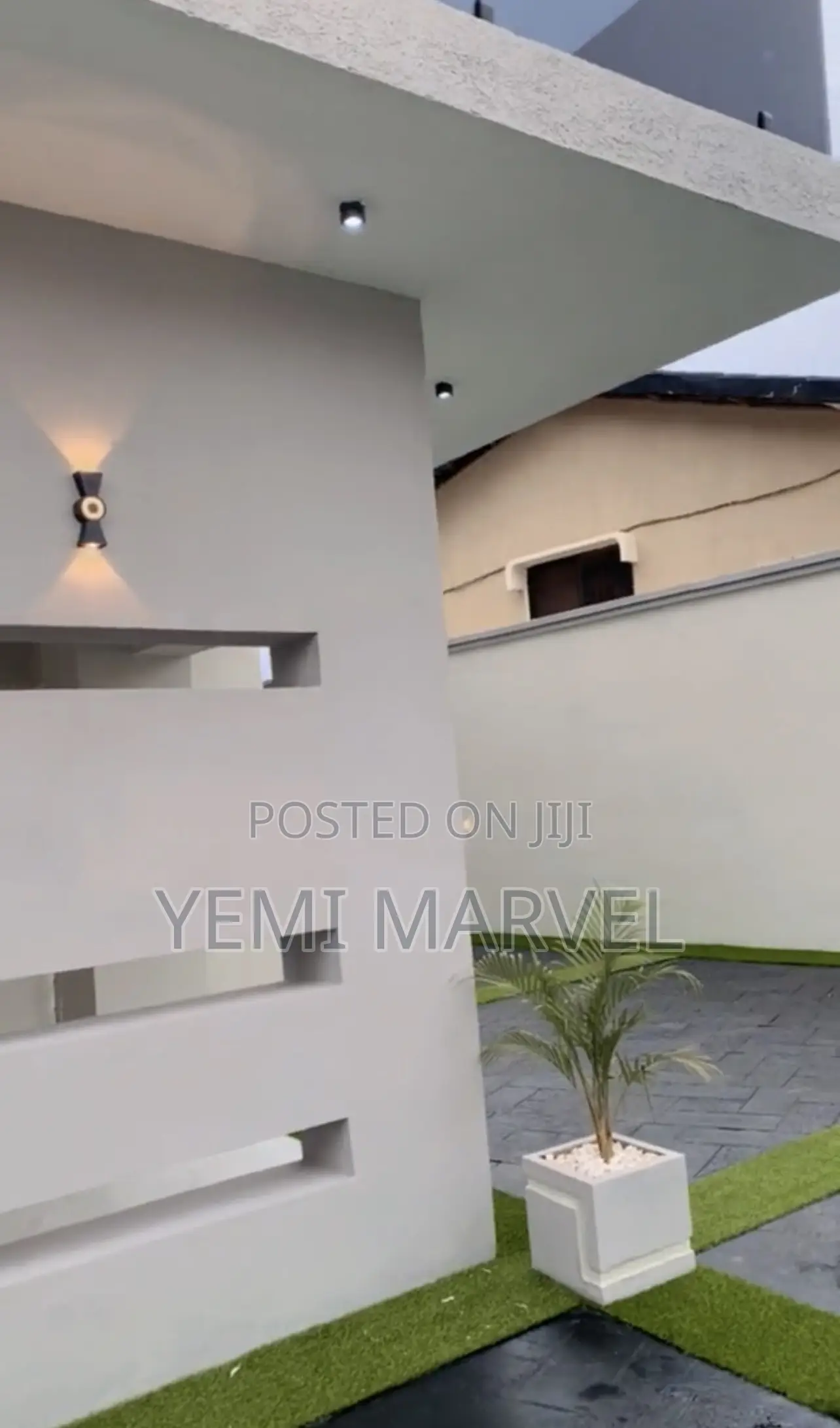 5bdrm Duplex in Oluyole Estate for sale