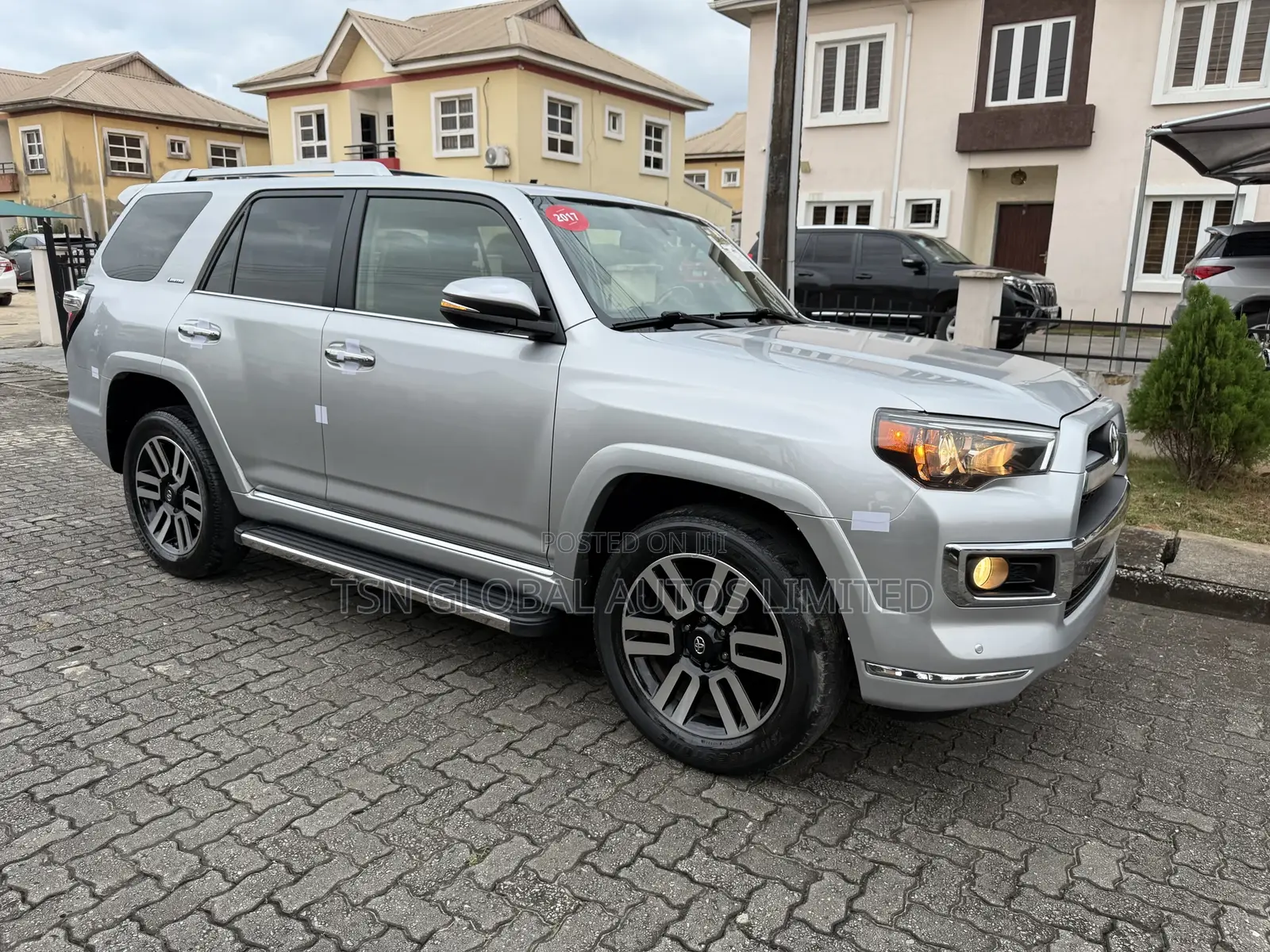 Toyota 4-Runner Limited 4dr 4x4 (4.0L 6cyl 5A) 2017 Silver