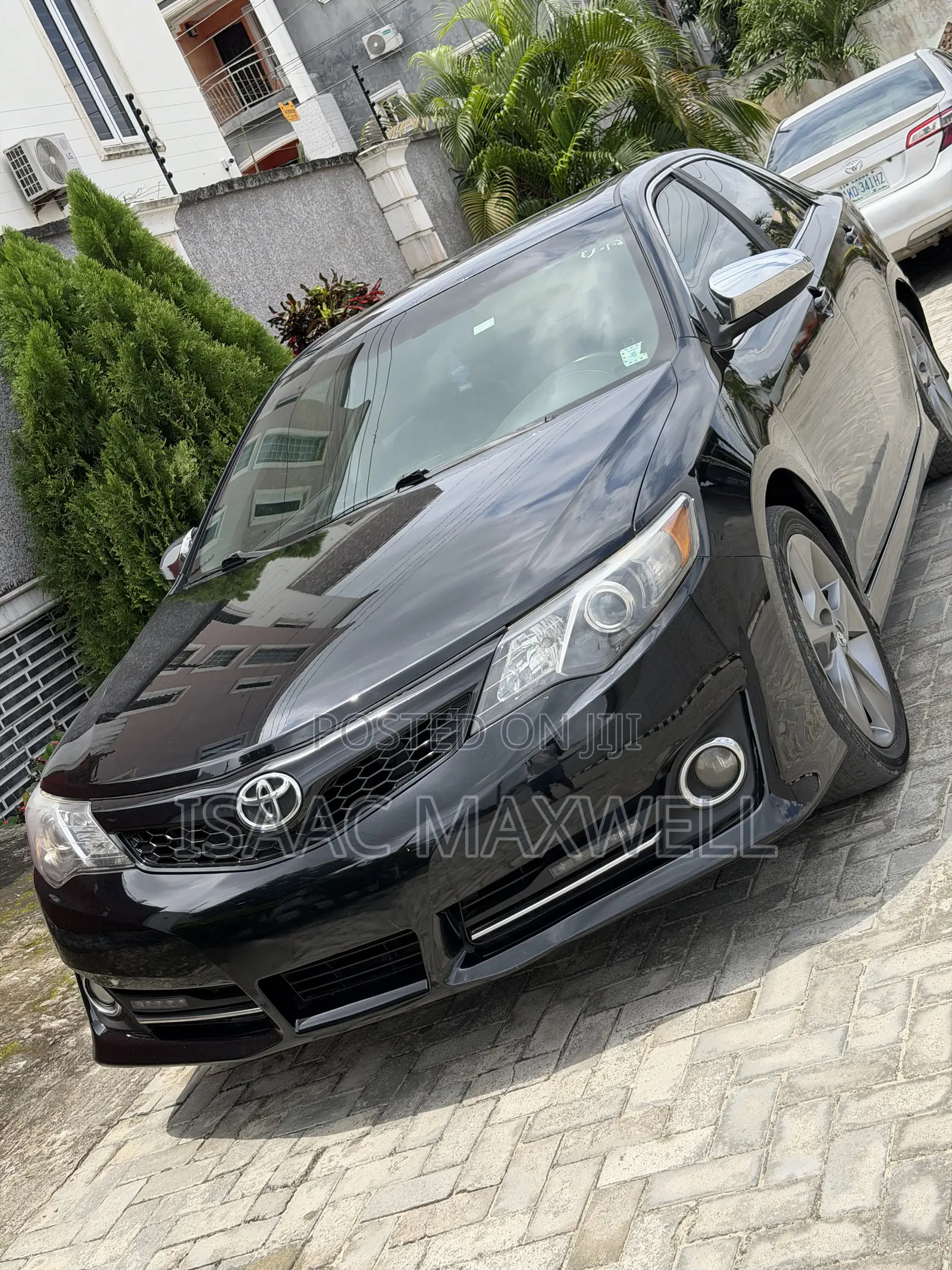 Toyota Camry SE 4dr Sedan (2.5L 4cyl 6A) 2013 Black