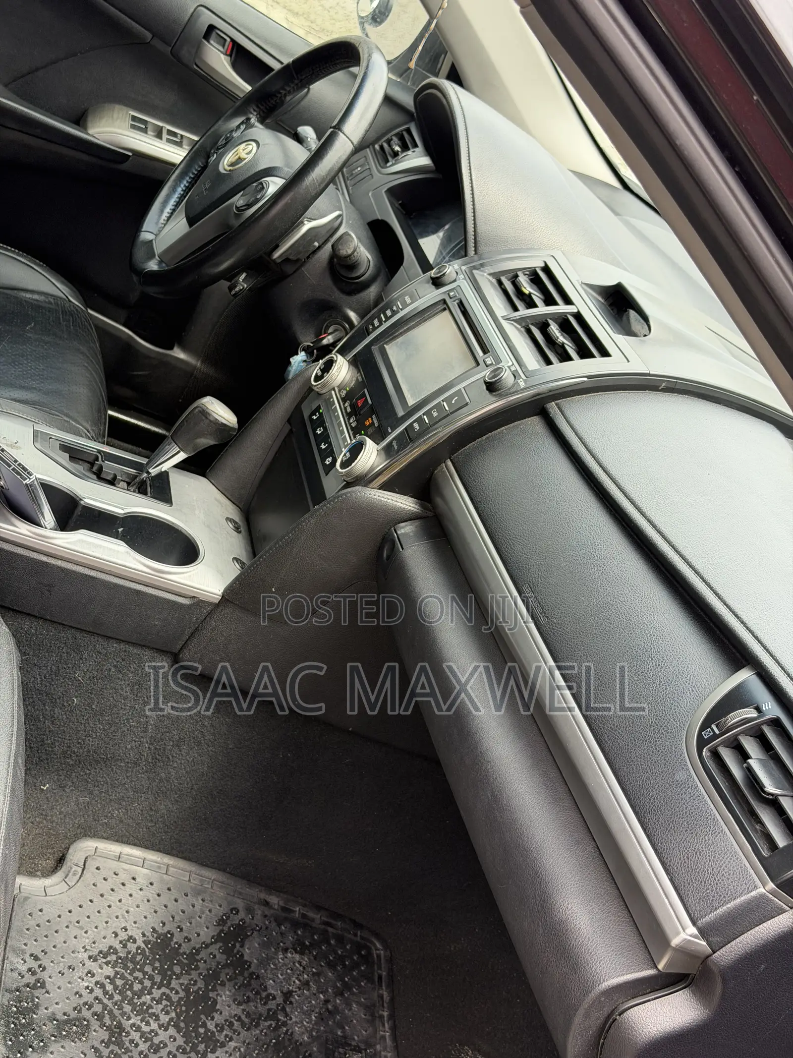 Toyota Camry SE 4dr Sedan (2.5L 4cyl 6A) 2013 Black