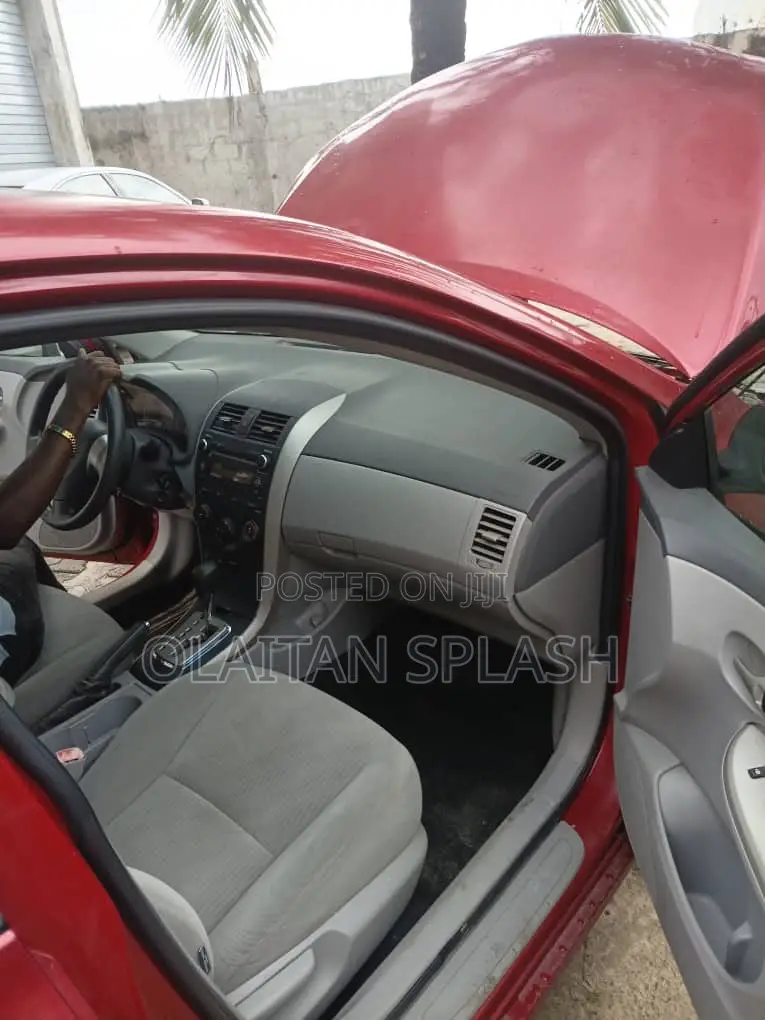 Toyota Corolla 2010 Red