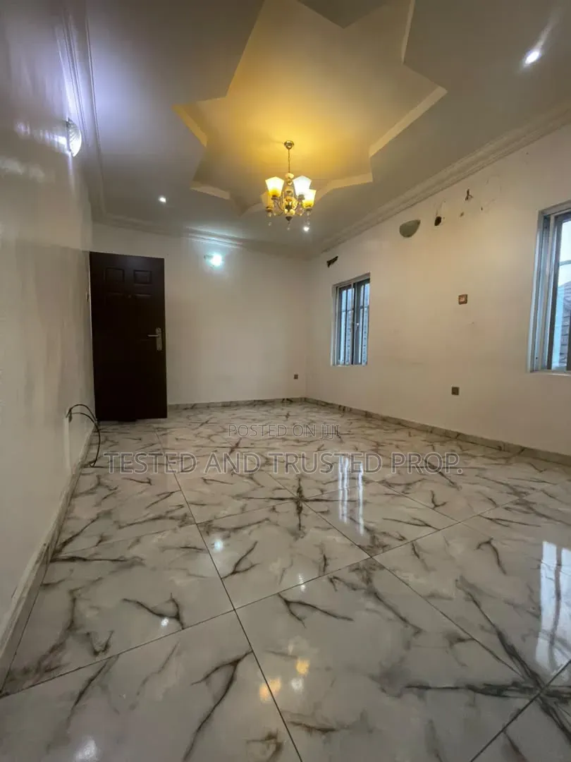 Mini Flat in Off Freedom Way for rent