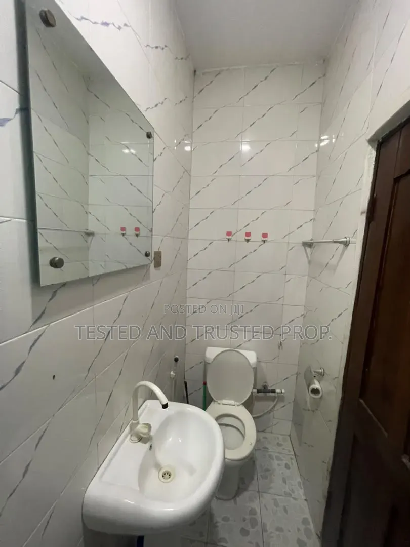 Mini Flat in Off Freedom Way for rent