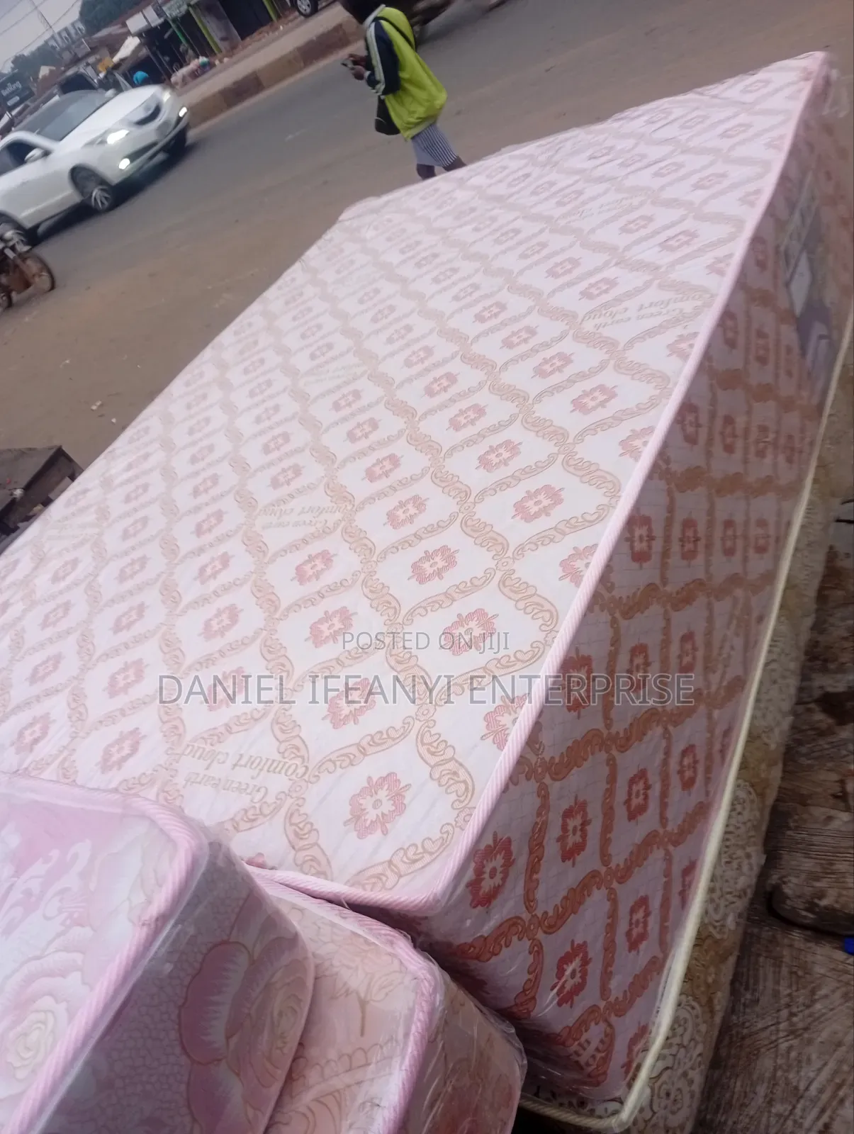 41⁄2 by 6ft by 18inches Semi Orthopaedic Mattress