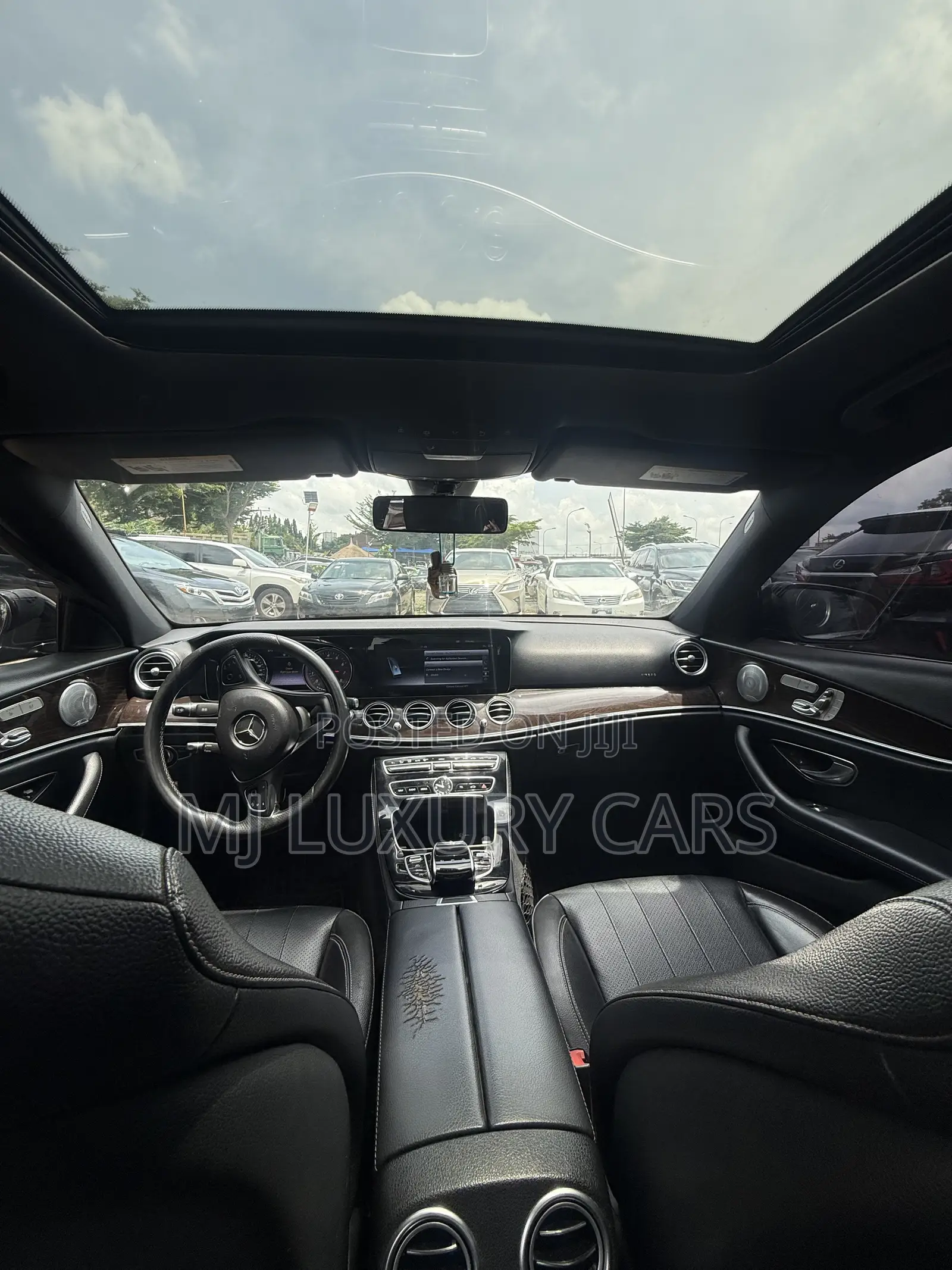 Mercedes-Benz E300 Base RWD Sedan (2.0L 4cyl 9A) 2017 Black