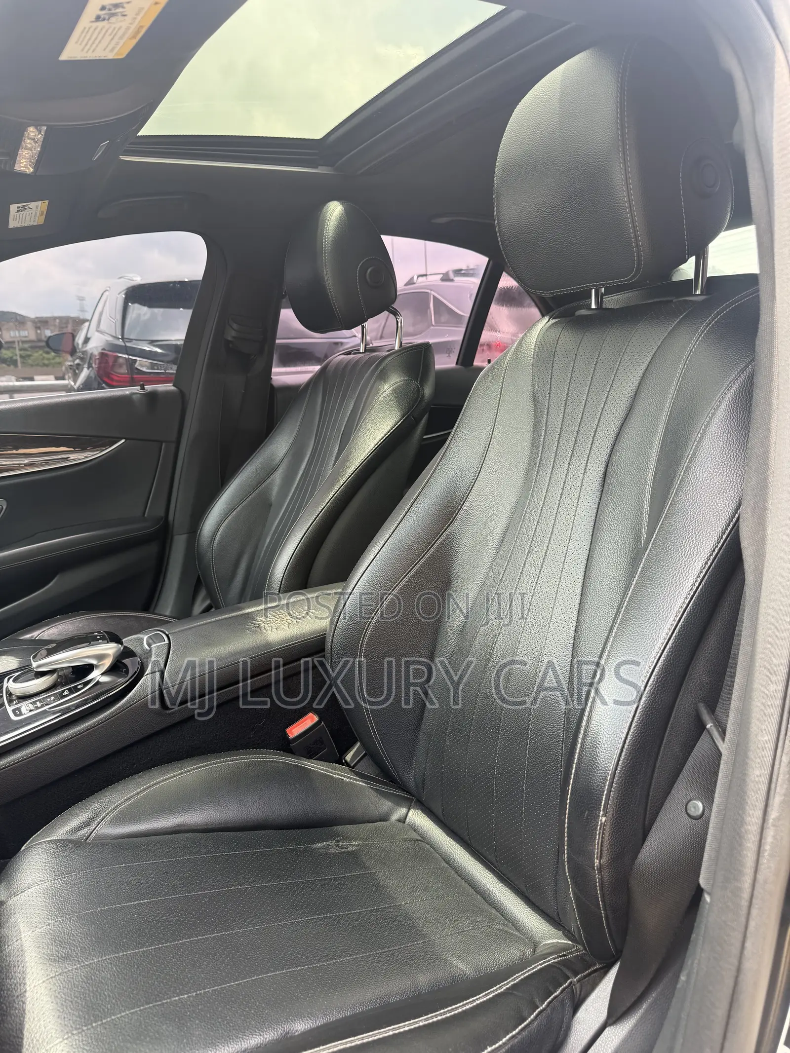 Mercedes-Benz E300 Base RWD Sedan (2.0L 4cyl 9A) 2017 Black