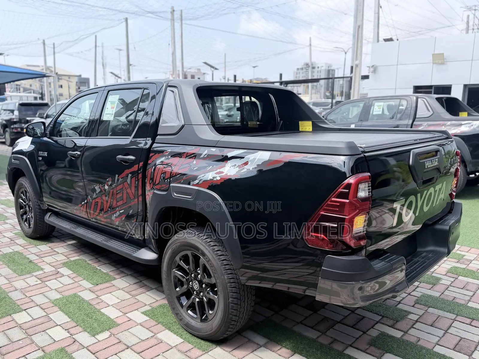 New Toyota Hilux 2025 Black