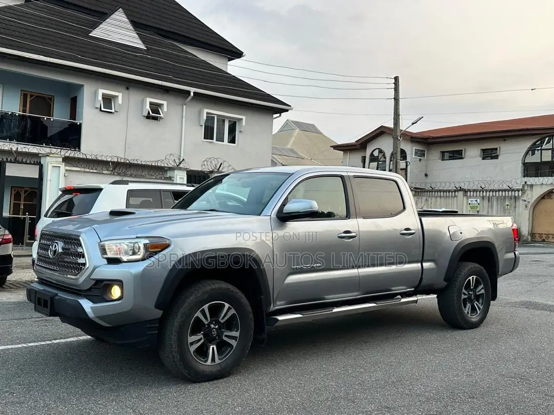 Toyota Tacoma TRD Sport 2017 Silver