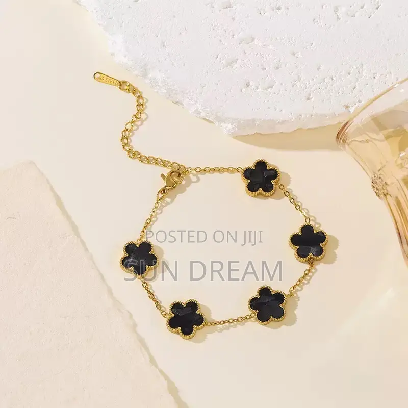 Woman Gold Quality VCA Bracelet Girlfriend Gift
