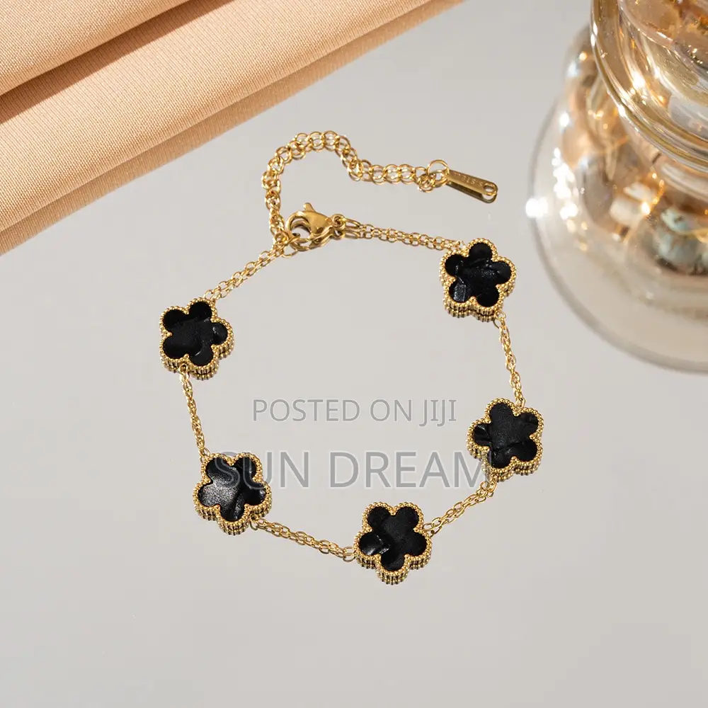 Woman Gold Quality VCA Bracelet Girlfriend Gift