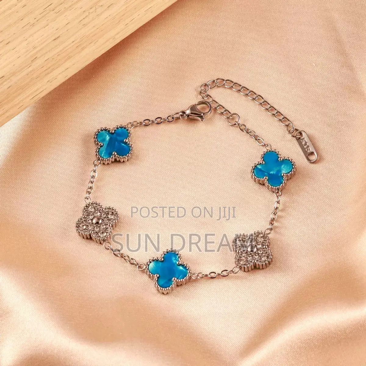 Woman Gold Quality VCA Bracelet Girlfriend Gift