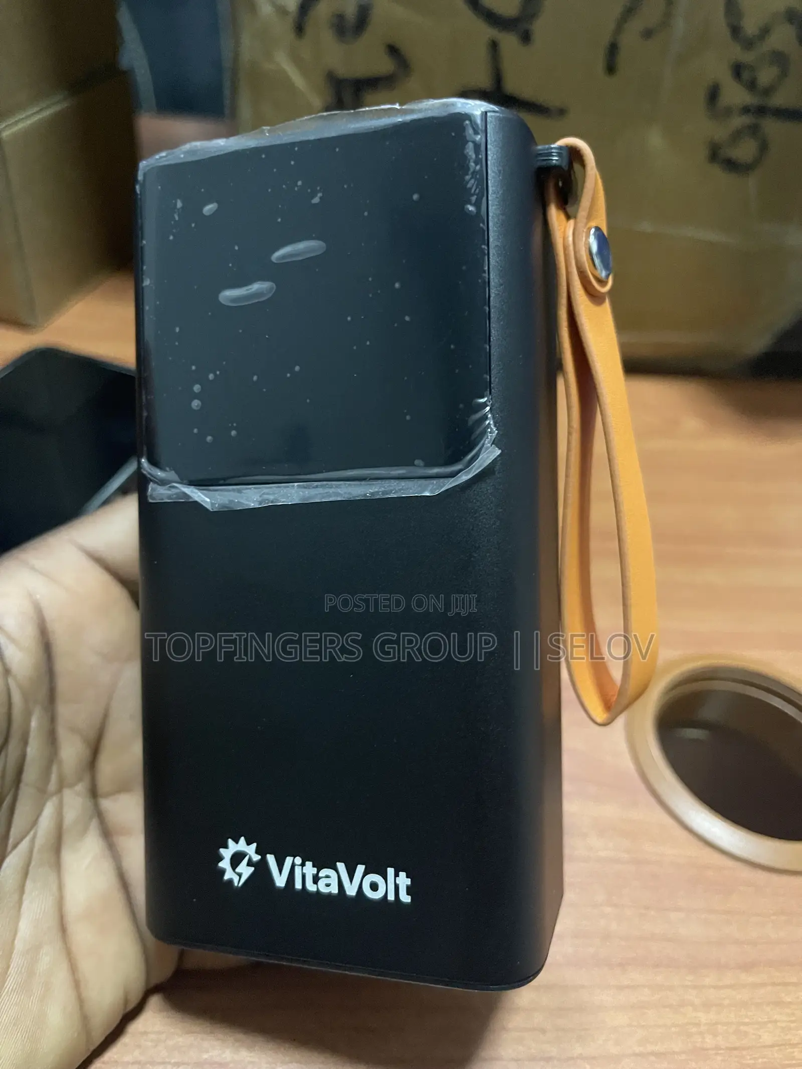 160W VITAVOLT Laptop Power Bank. 30kmAh + Rectractsble Type C Cable