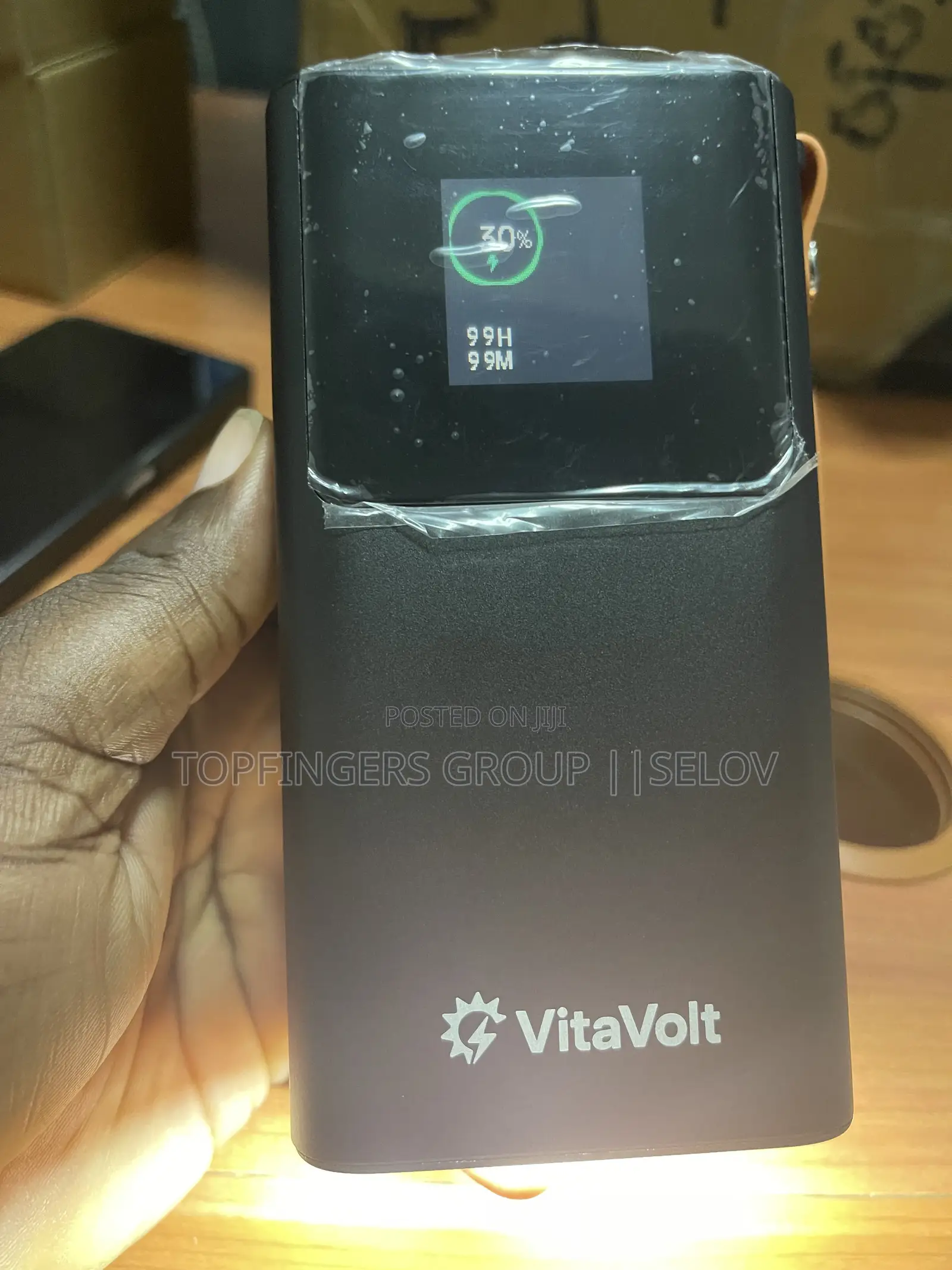 160W VITAVOLT Laptop Power Bank. 30kmAh + Rectractsble Type C Cable