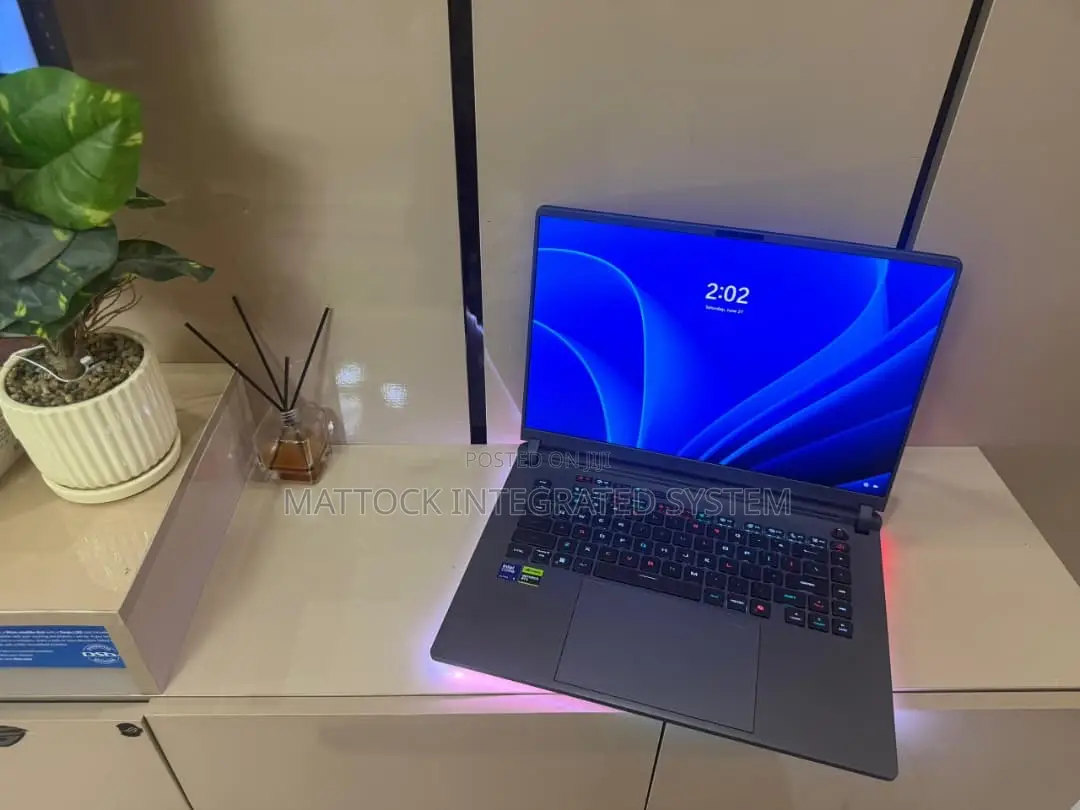 Laptop Asus ROG Strix G16 G614 32GB Intel Core Ultra 9 SSD 1T