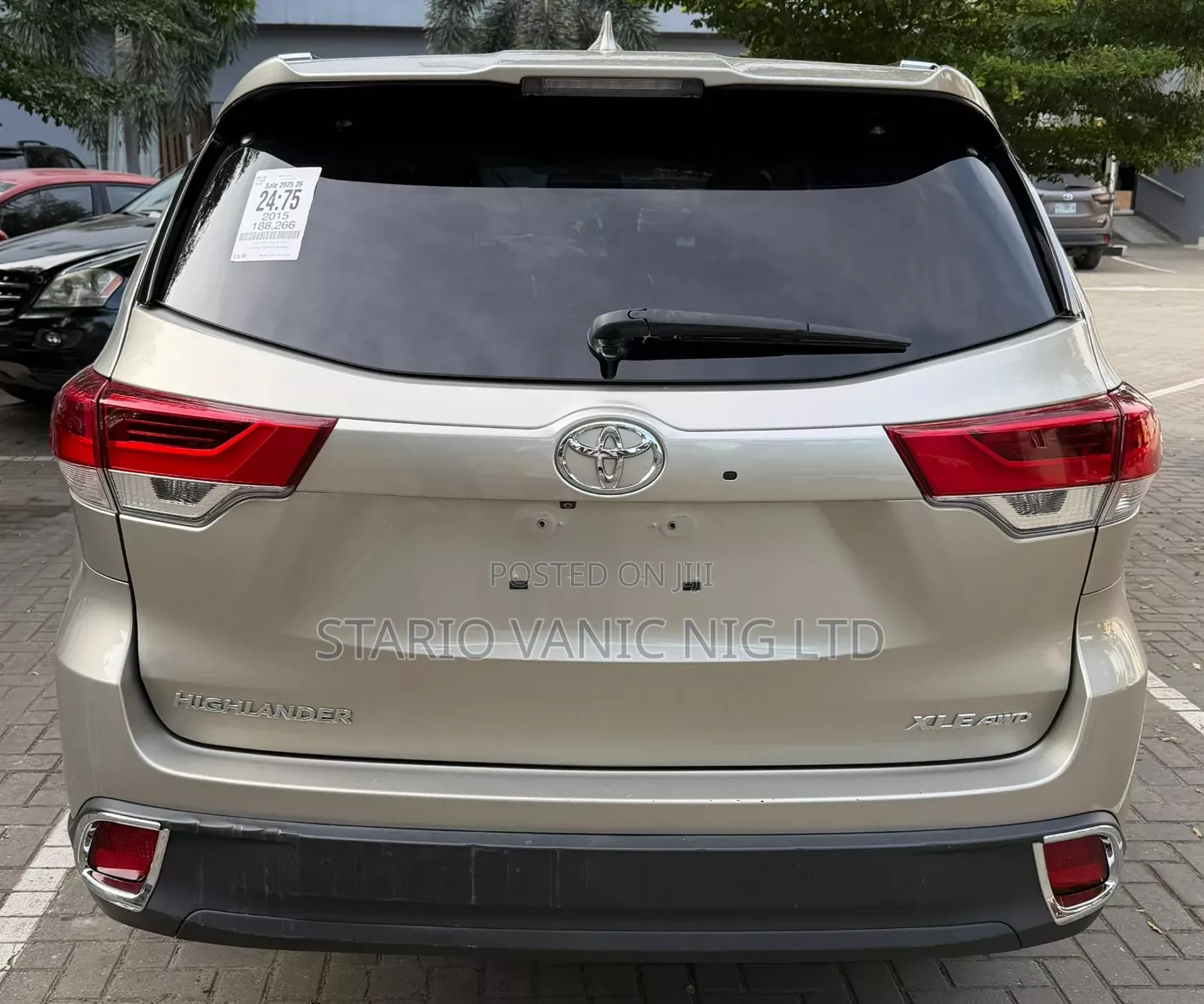 Toyota Highlander 2016 Gold