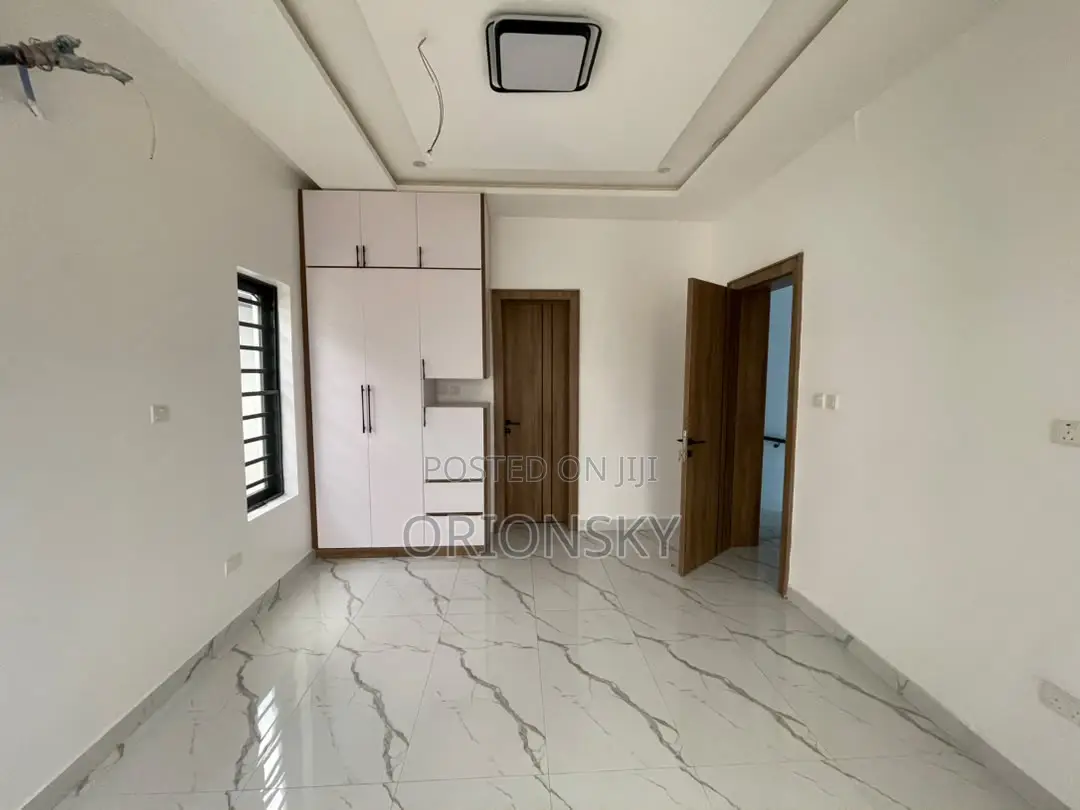 4bdrm Duplex in Ogudu GRA for sale