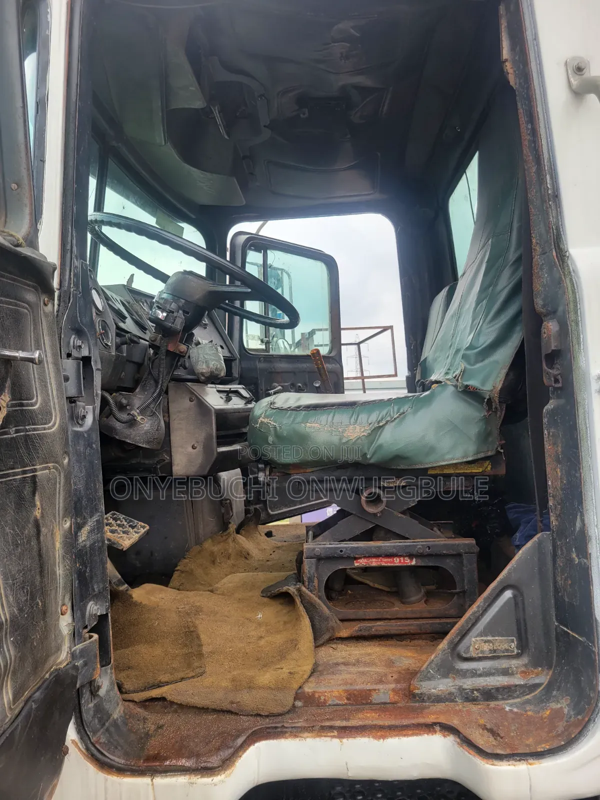 Mack R Model Tipper