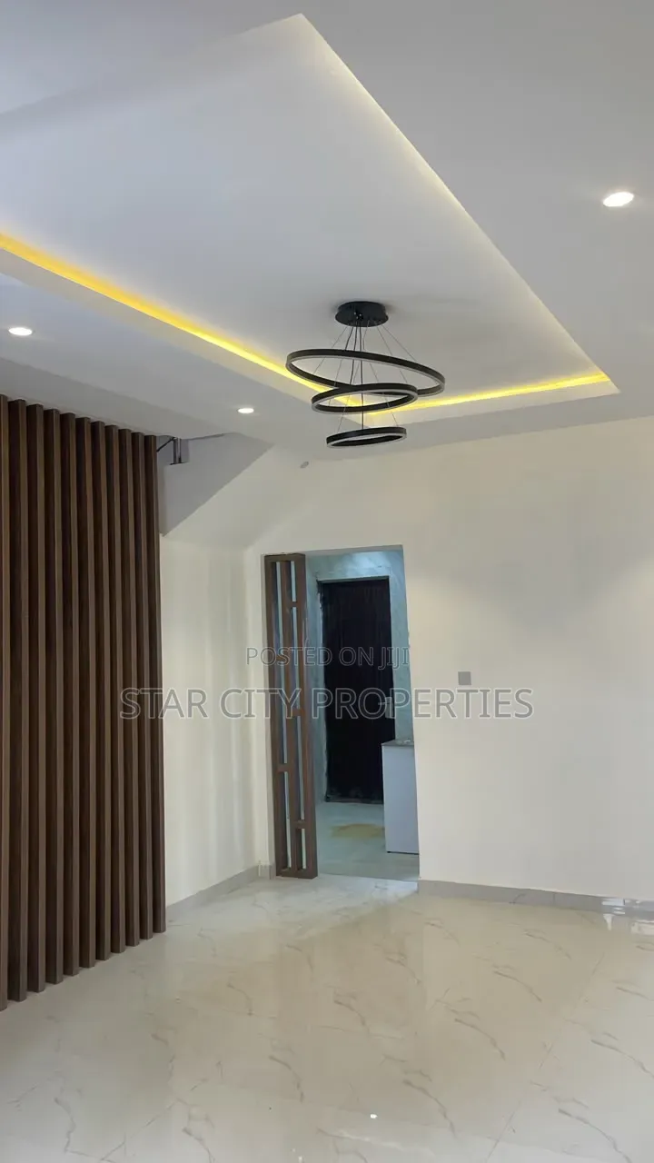 4bdrm Duplex in Magodo Phase 1 Gra for rent