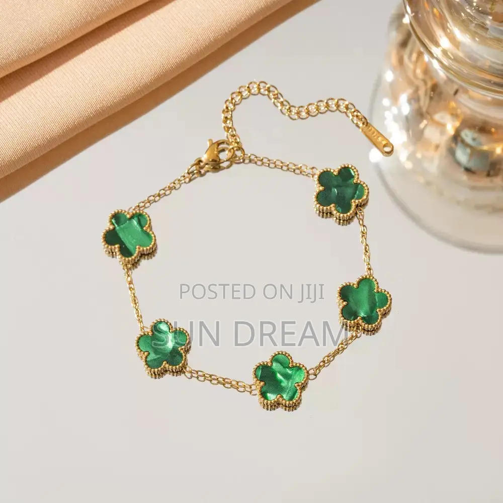 Fashion Trending VCA Bracelet Woman Gift Color Stay