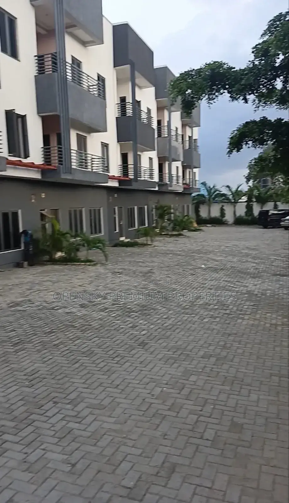 5bdrm Duplex in Guzape District for rent