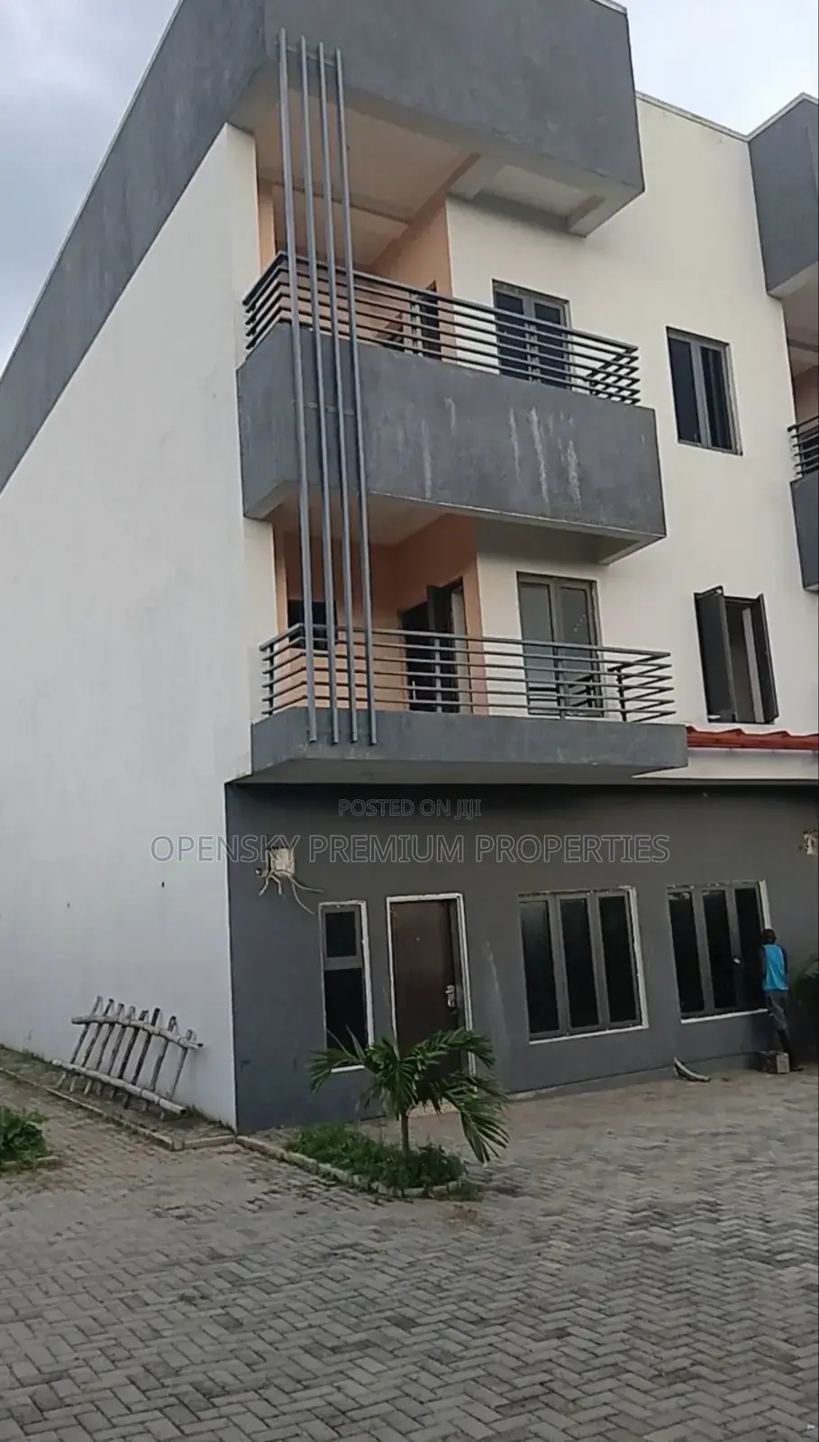 5bdrm Duplex in Guzape District for rent