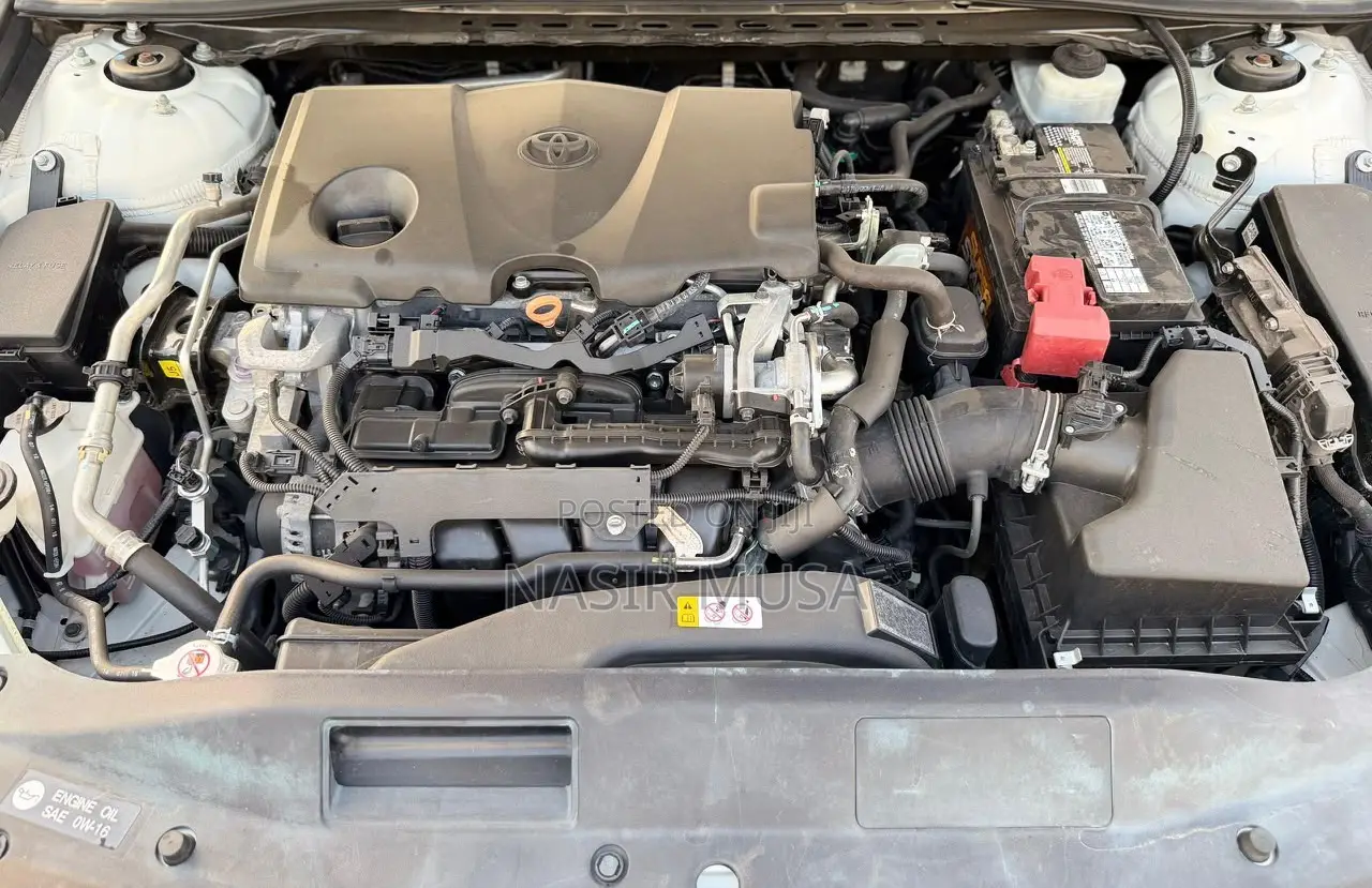 Toyota Camry XSE V6 (3.5L V6 8A) 2019 White