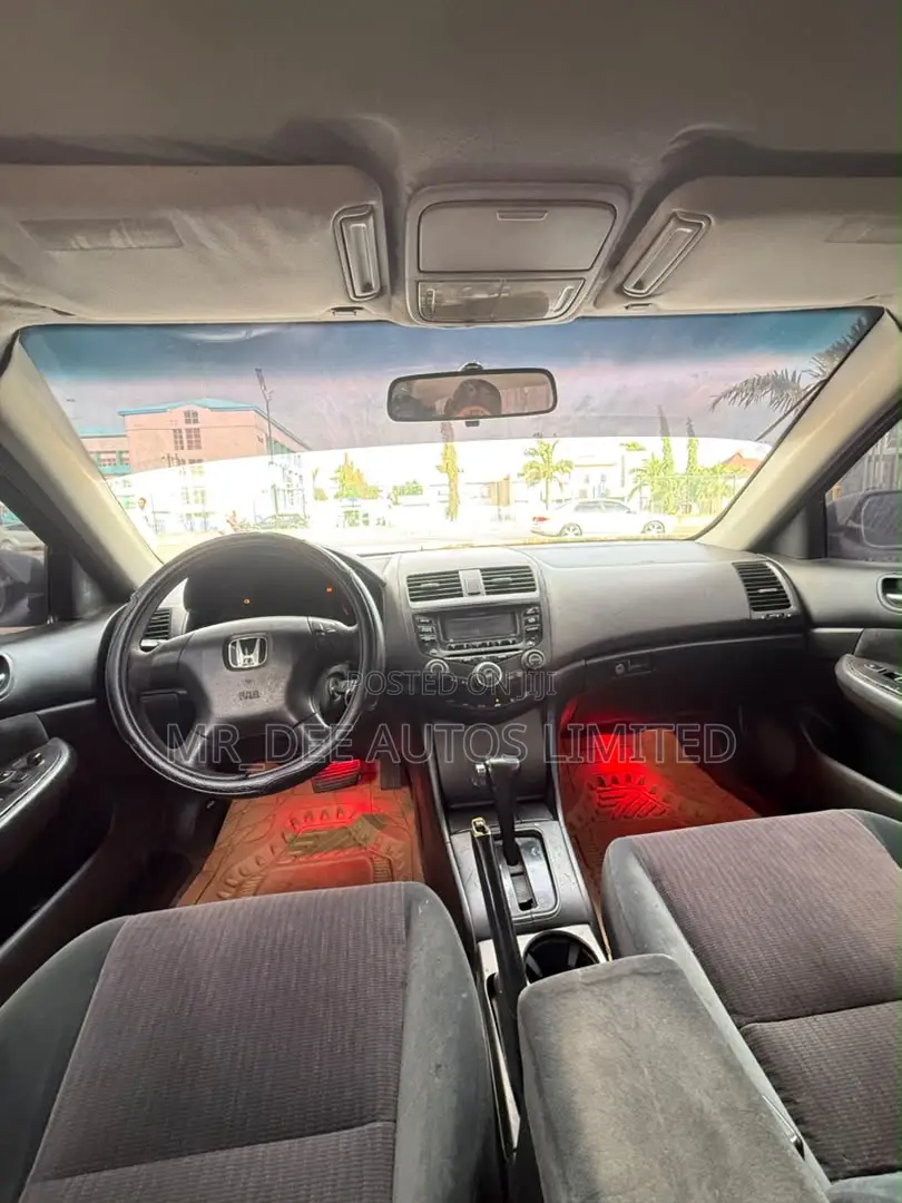 Honda Accord 2005 Maroon