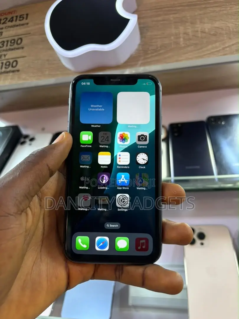 Apple iPhone 11 64 GB Black