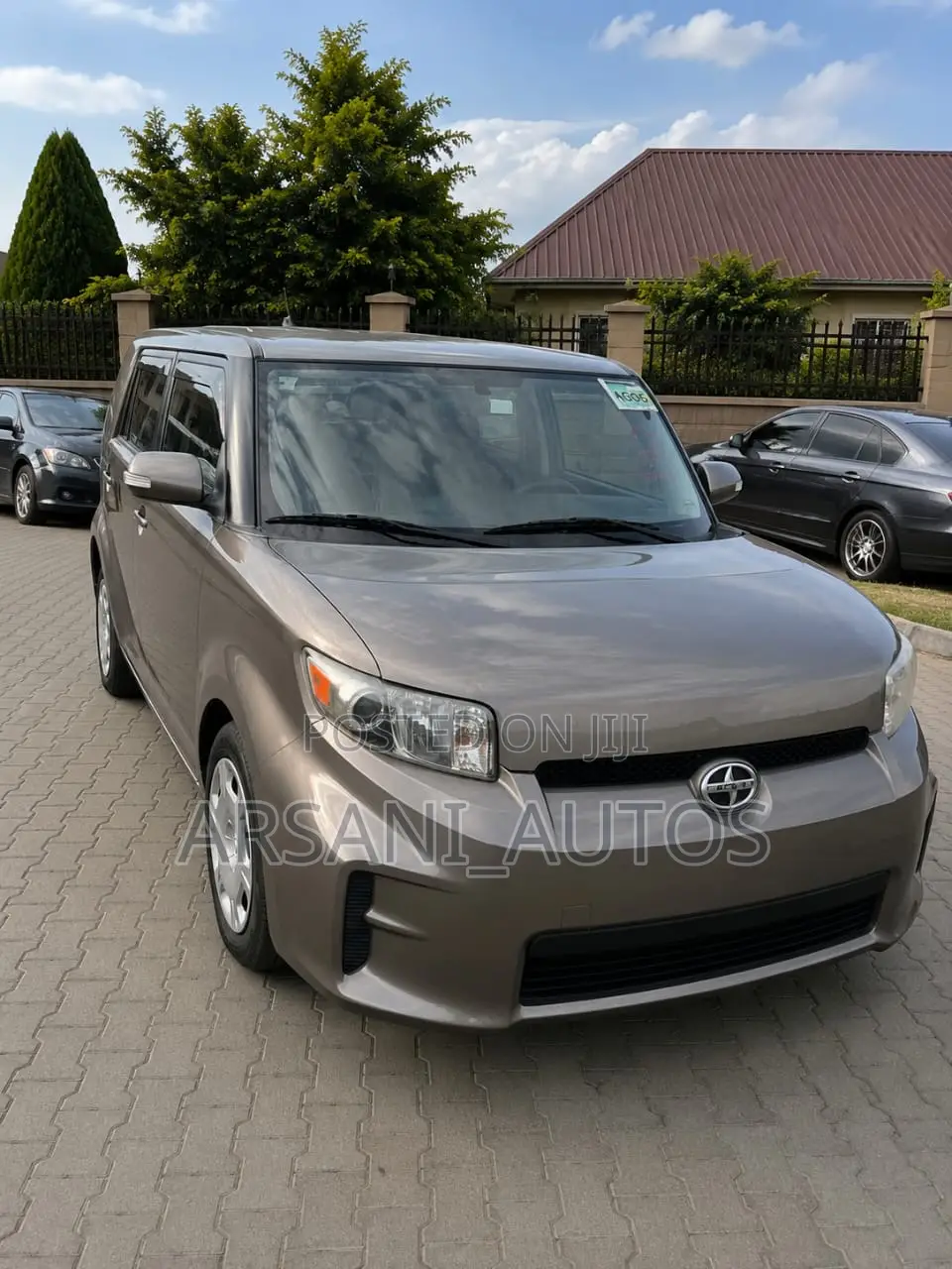 Scion xD 2012 Gray