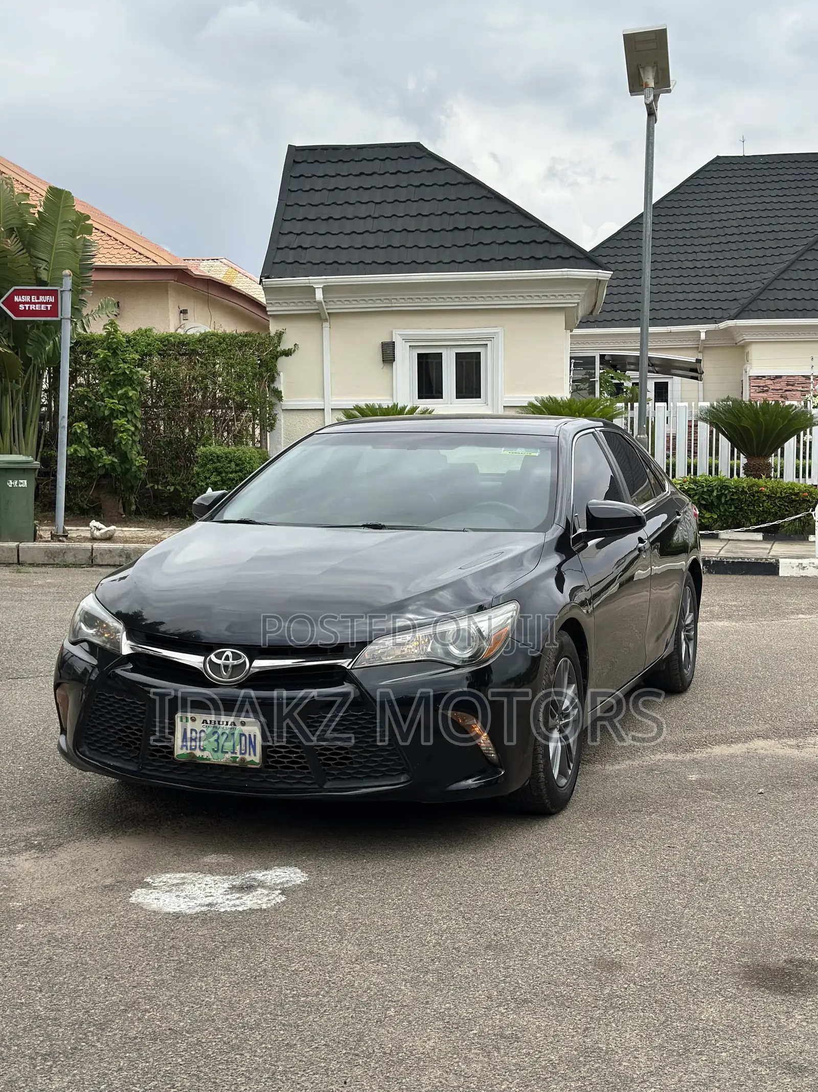 Toyota Camry SE w/Special Edition Pkg (2.5L 4cyl 6A) 2016 Black