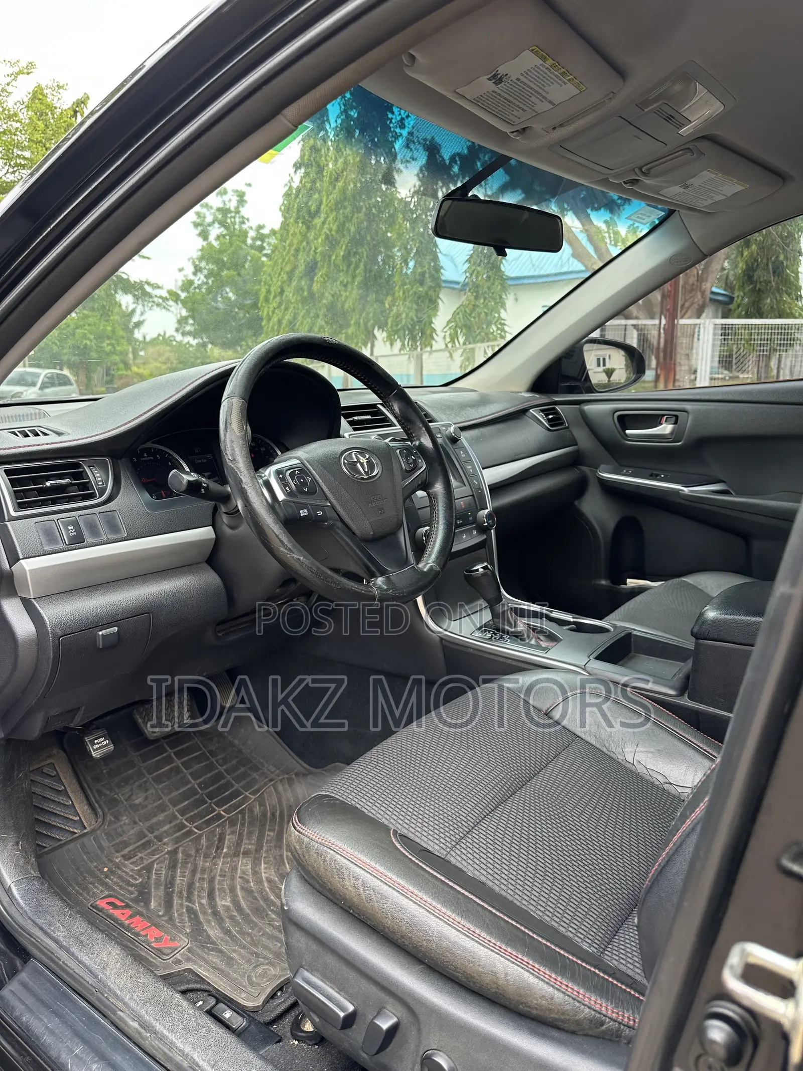 Toyota Camry SE w/Special Edition Pkg (2.5L 4cyl 6A) 2016 Black