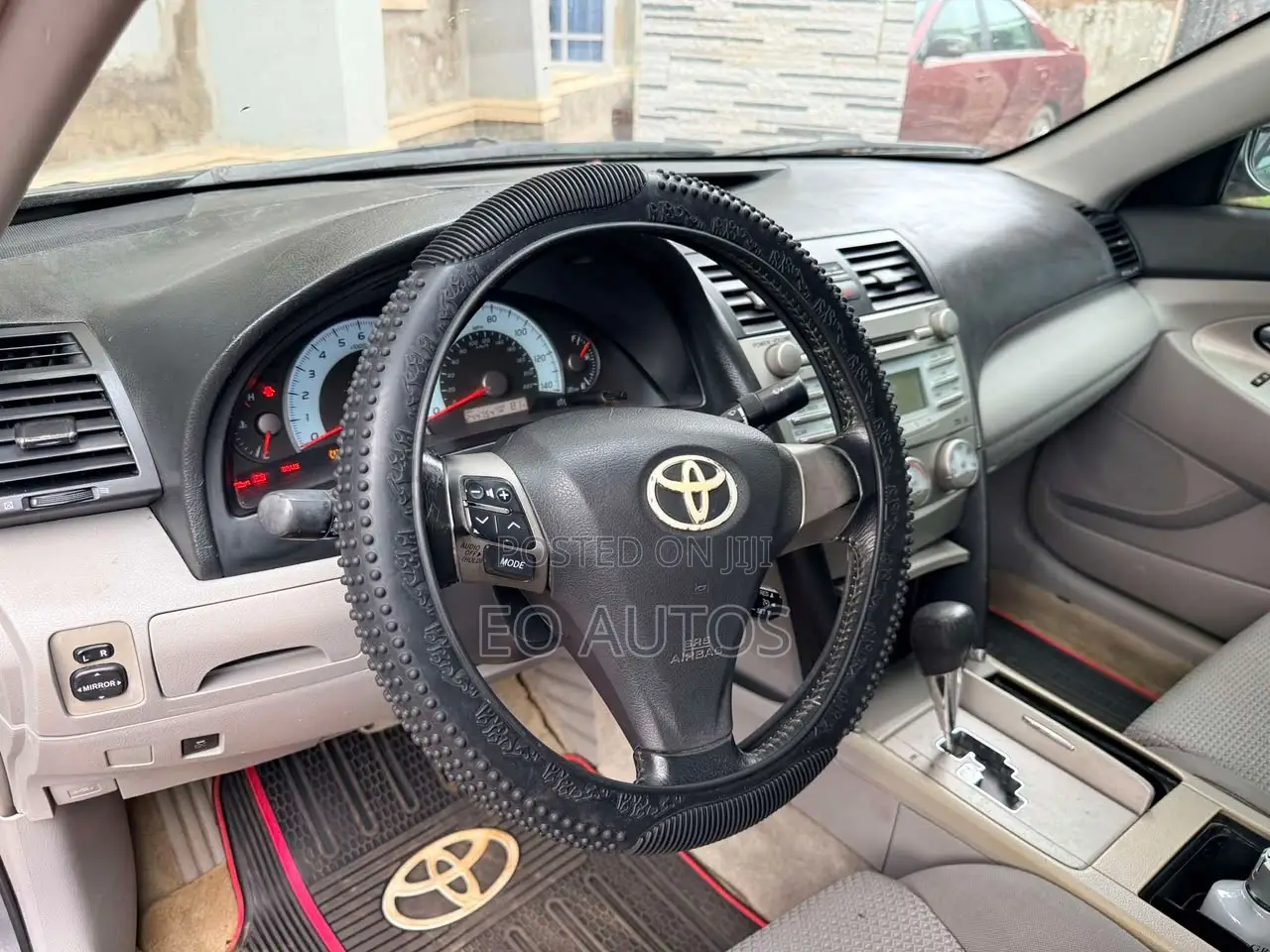 Toyota Camry SE 4dr Sedan (2.5L 4cyl 6AM) 2010 Gray