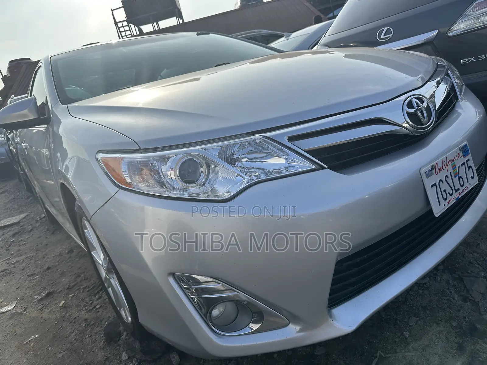 Toyota Camry XLE 4dr Sedan (2.5L 4cyl 6A) 2014 Silver