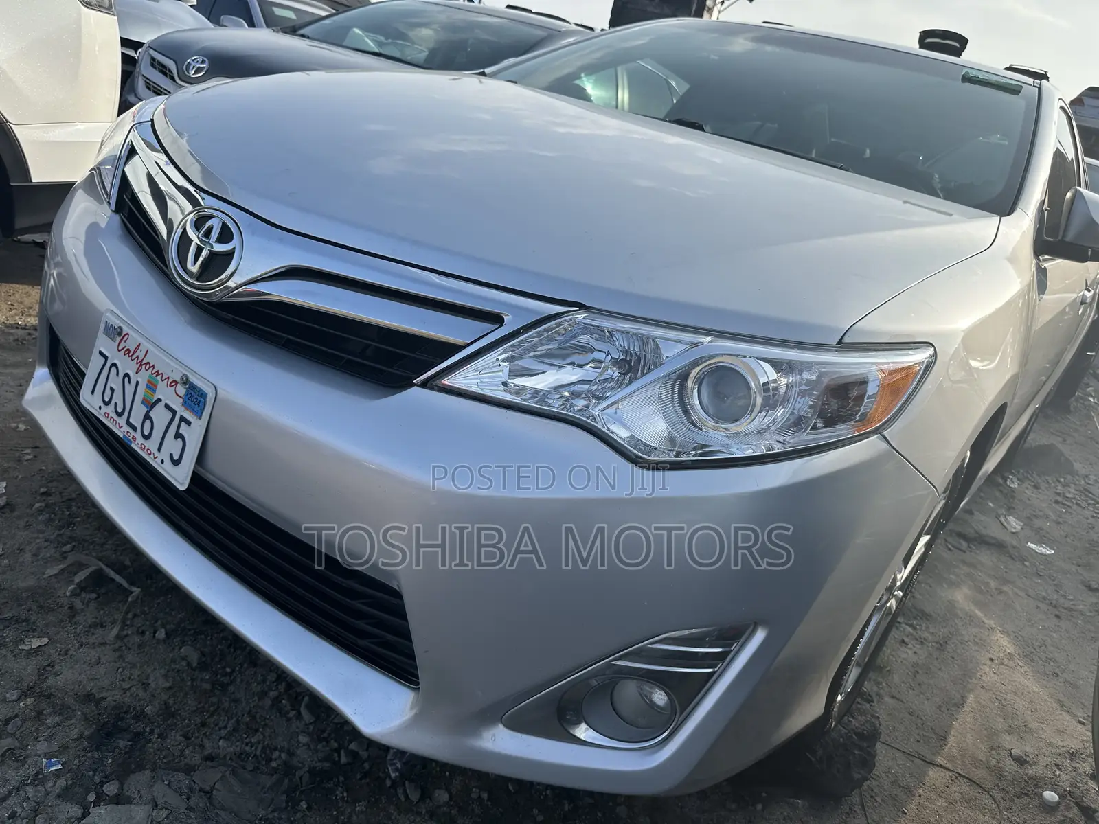 Toyota Camry XLE 4dr Sedan (2.5L 4cyl 6A) 2014 Silver