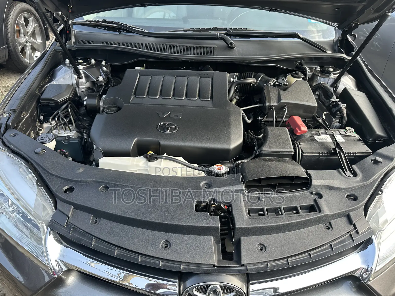 Toyota Camry XLE 4dr Sedan (2.5L 4cyl 6A) 2016 Gray