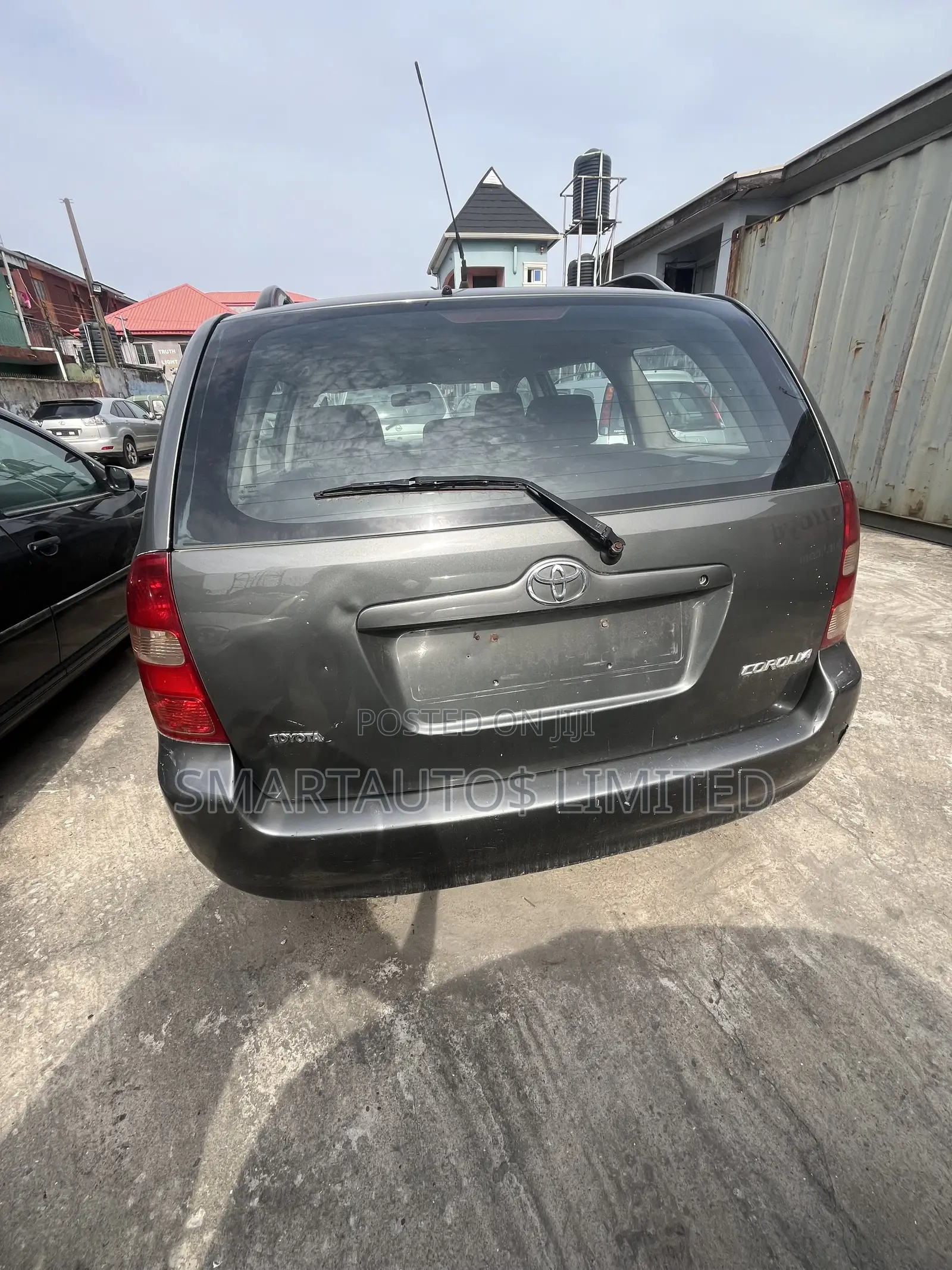Toyota Corolla Liftback 2005 Gray
