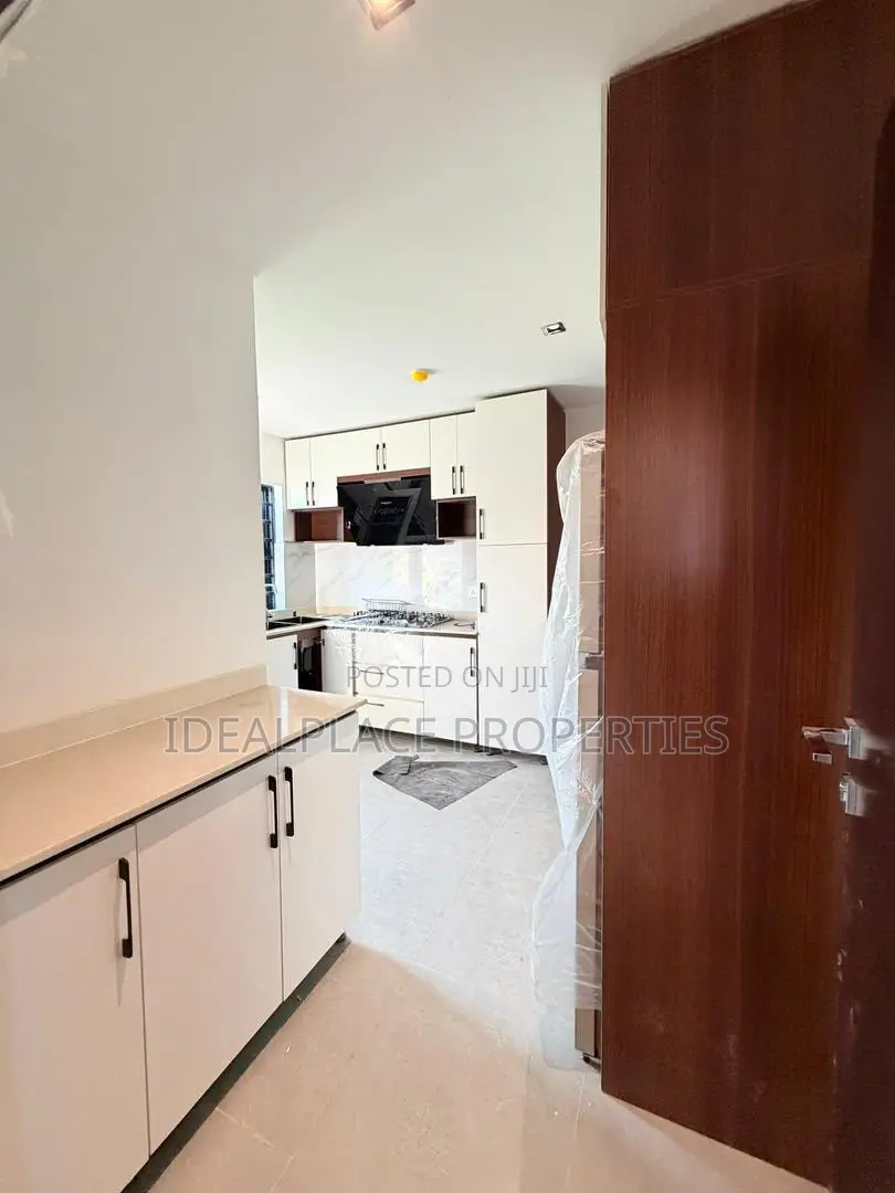 4bdrm Maisonette in Opebi for sale