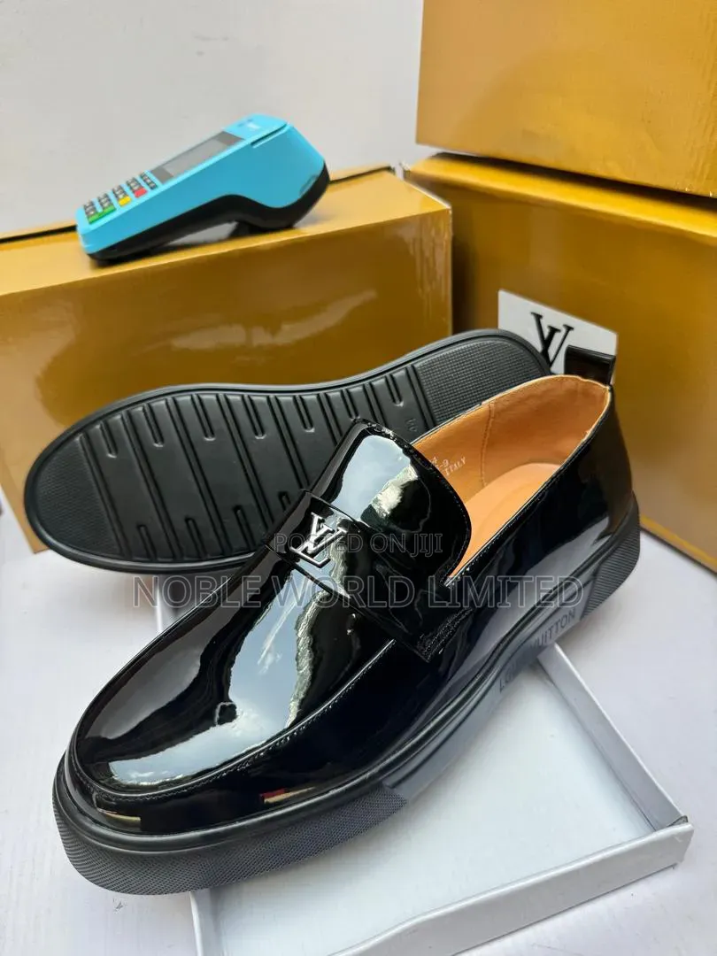 Louis Vuitton Glossy Men's Shoes AKU 8s