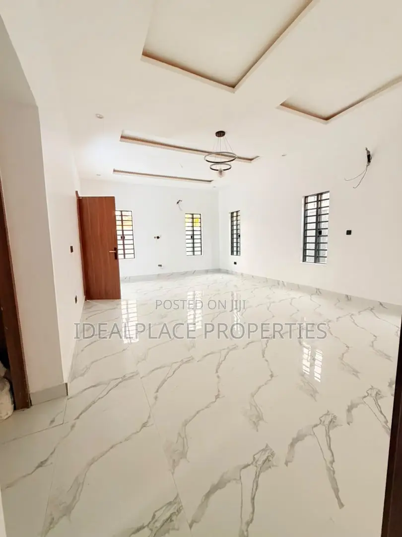 4bdrm Duplex in GRA Phase 1 for sale