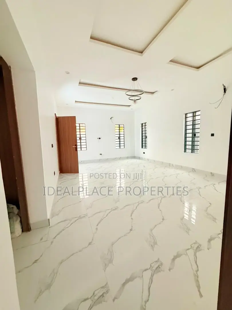 4bdrm Duplex in GRA Phase 1 for sale