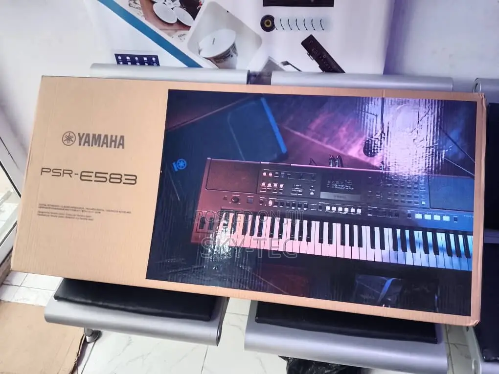 Original Yamaha Keyboard PSR-E583