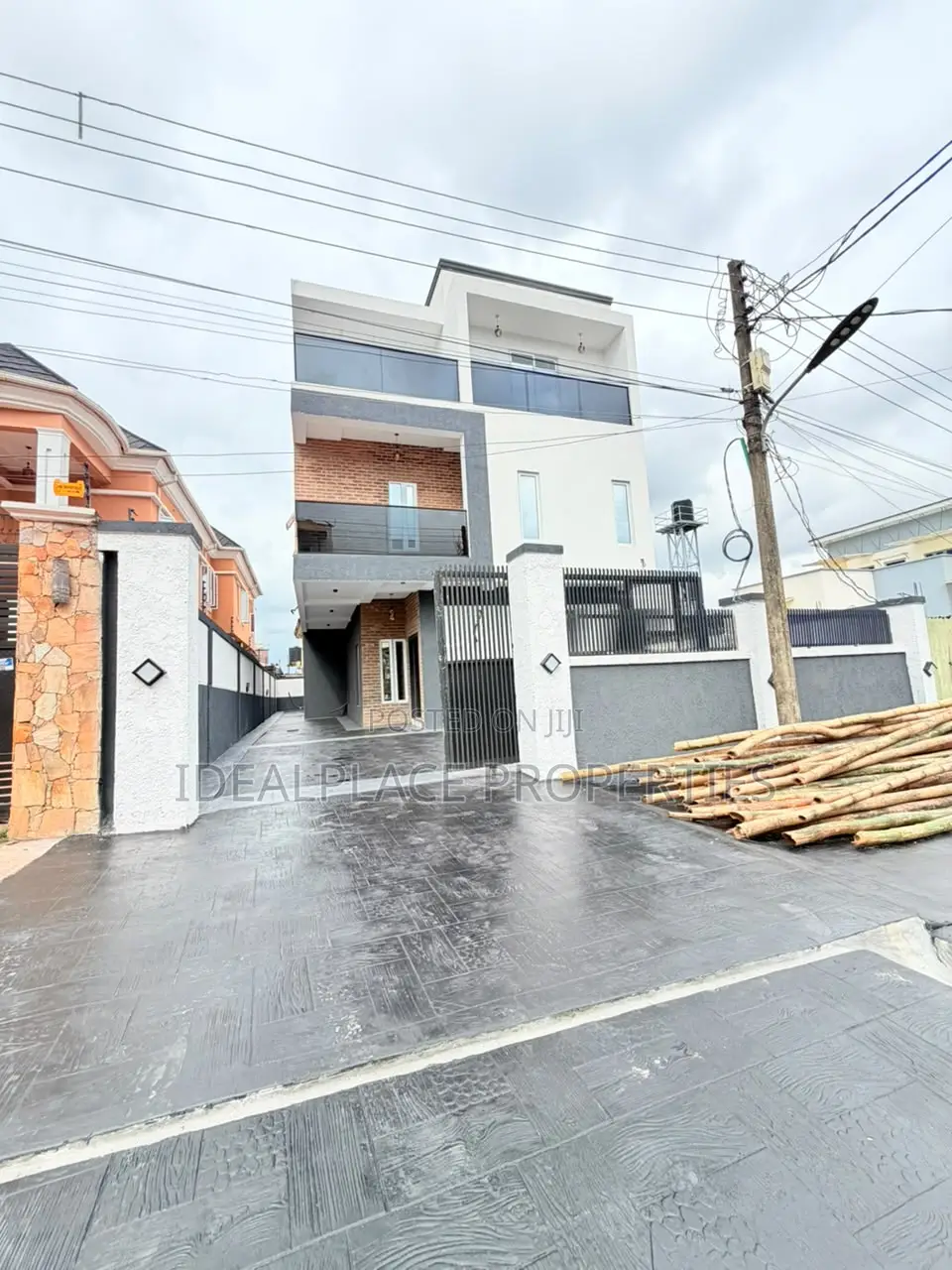5bdrm Duplex in GRA Phase 2 Shangisha for sale