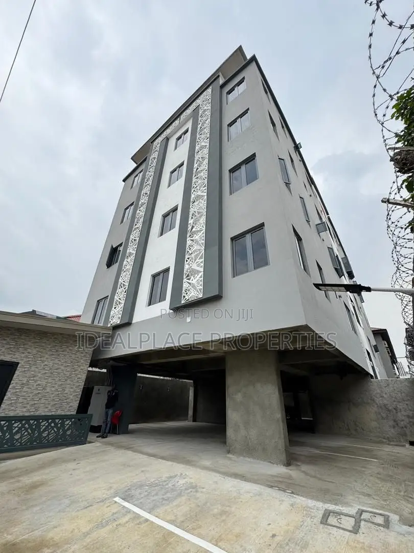 3bdrm Apartment in Alagomeji for sale