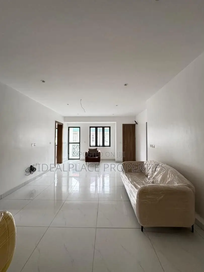 3bdrm Apartment in Alagomeji for sale