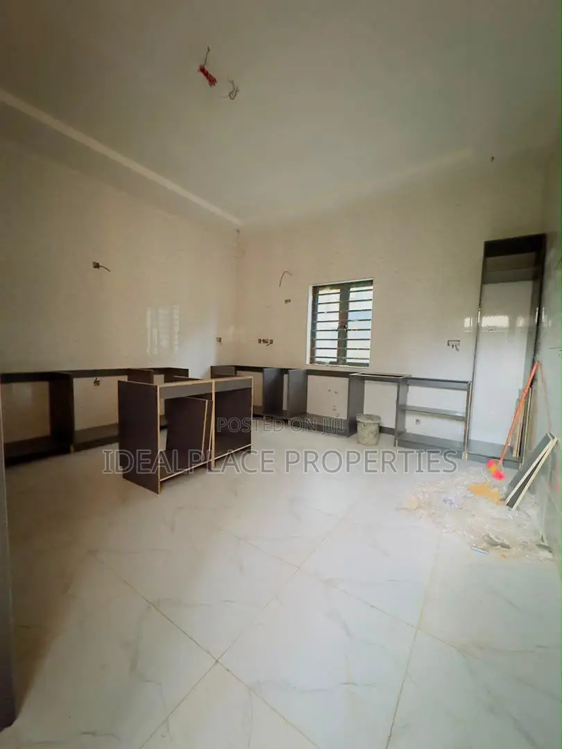 6bdrm Duplex in GRA Phase 2 Shangisha for sale